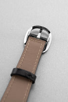 P1VE 卓越罕見 Patek Philippe Ellipse d’Or 型號 3848 白金腕錶，1992-1993 年——藍色 Sigma 字盤 + 品相絕佳 - 錶扣內側