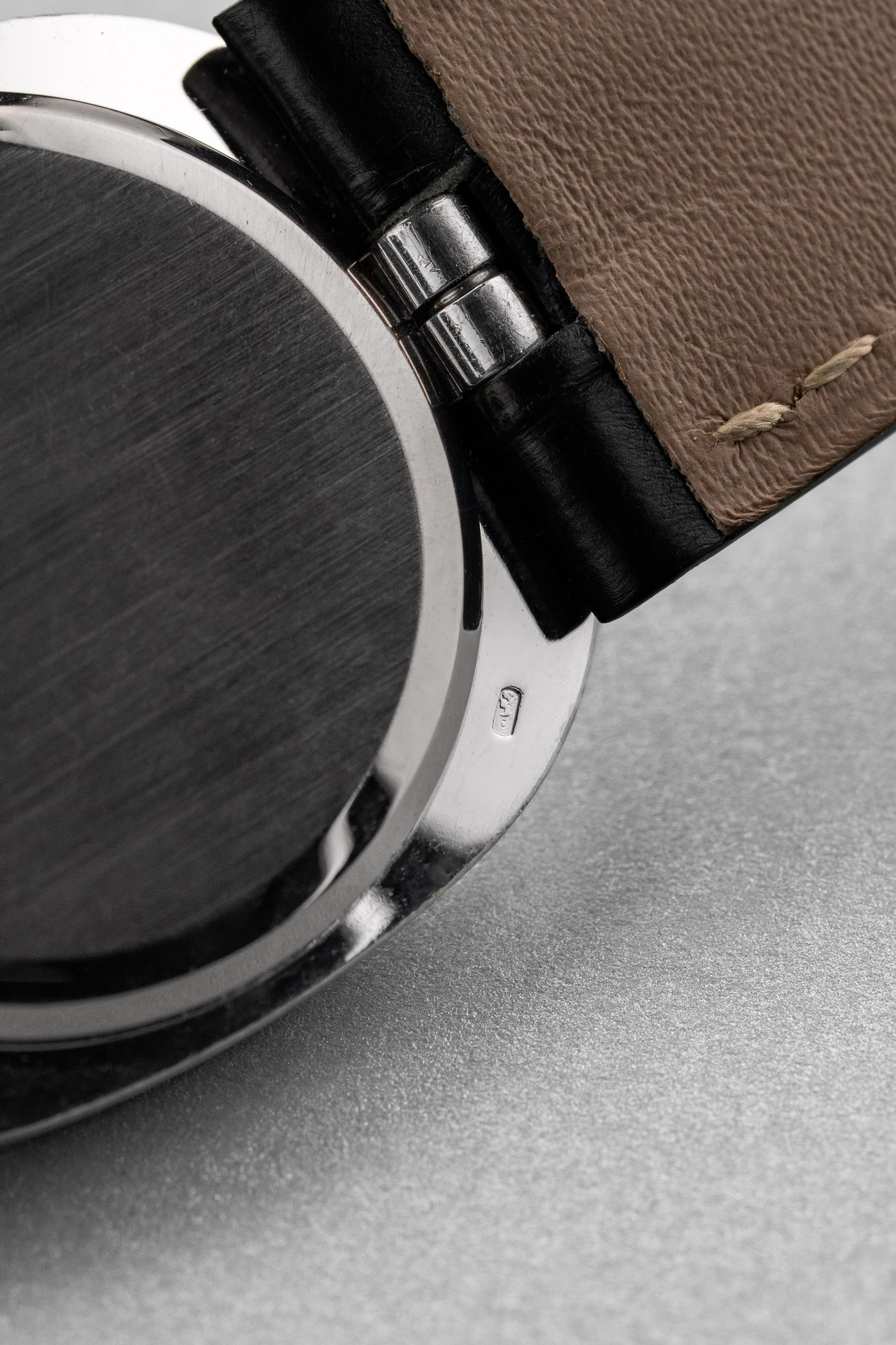 P1VE Великолепные и редкие Patek Philippe Ellipse d’Or ref. 3848 из белого золота 1992–1993 гг. — синий циферблат Sigma + идеальное состояние - Клеймо