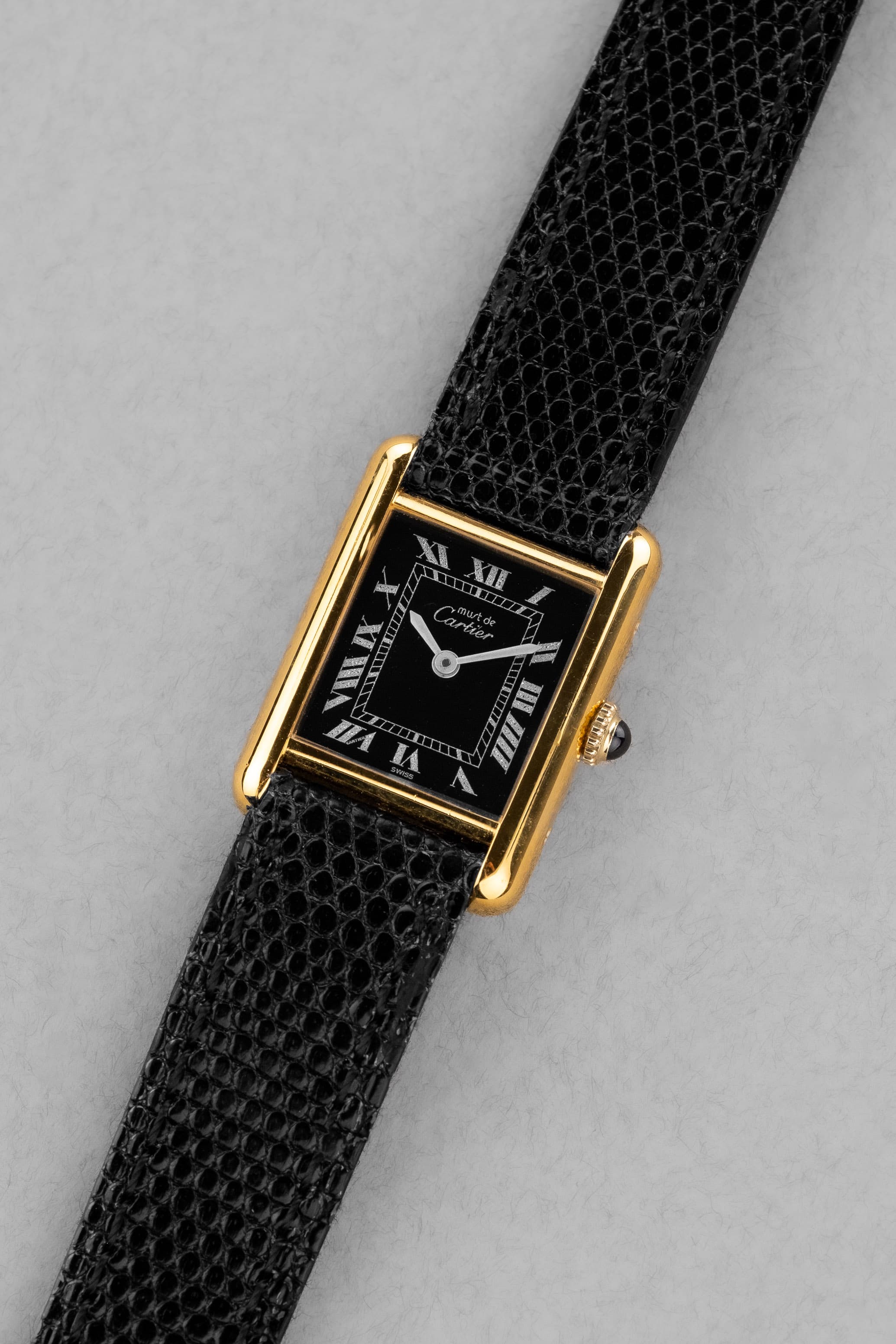 P5PN Cartier Tank Must Mécanique PM 3 Lady « Black Roman Dial » - Three Quarters