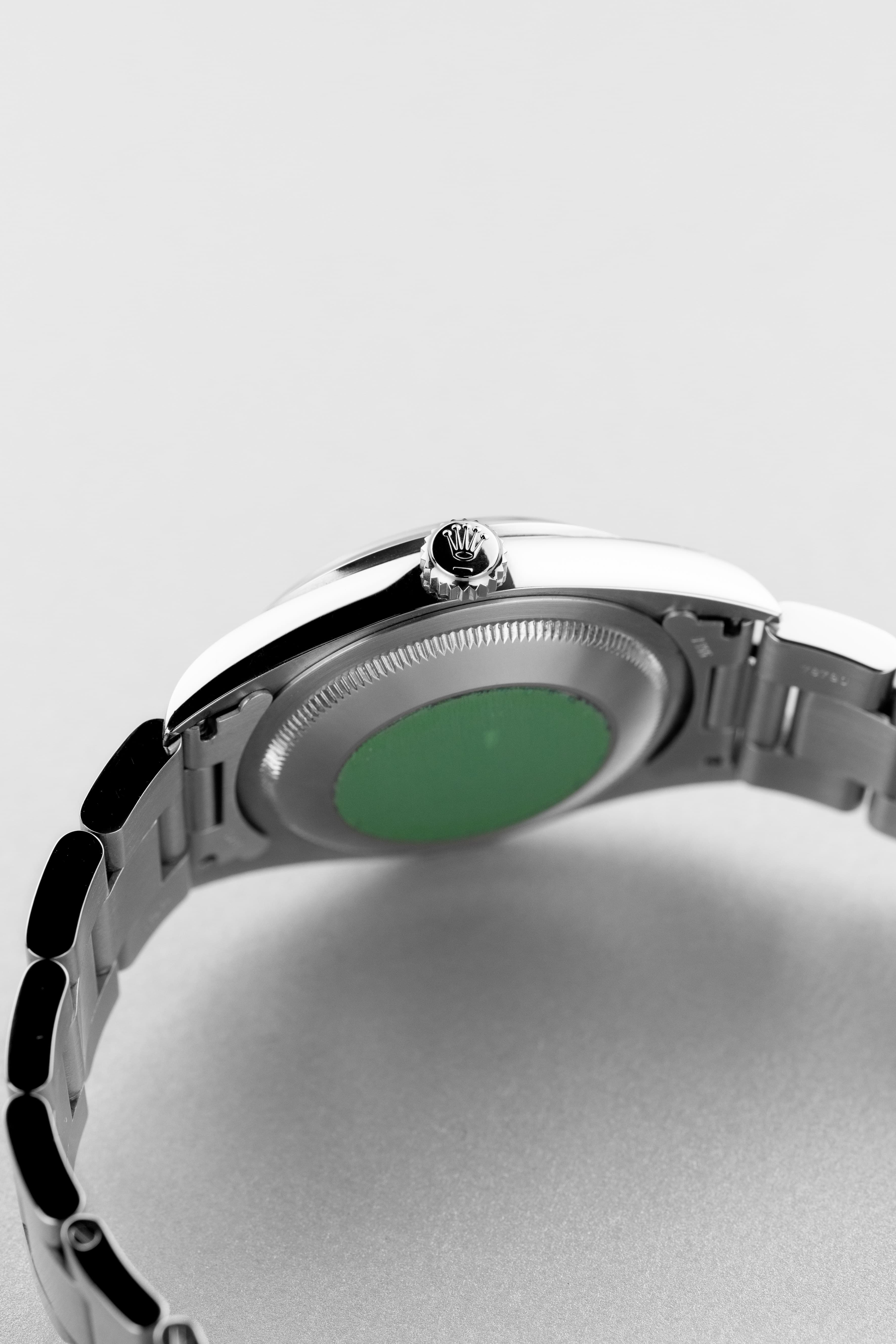 P7FC Rolex Explorer réf. 14270 de 1997-1998 – Full Set + N.O.S. + Sticker Rolex d’origine - Right side