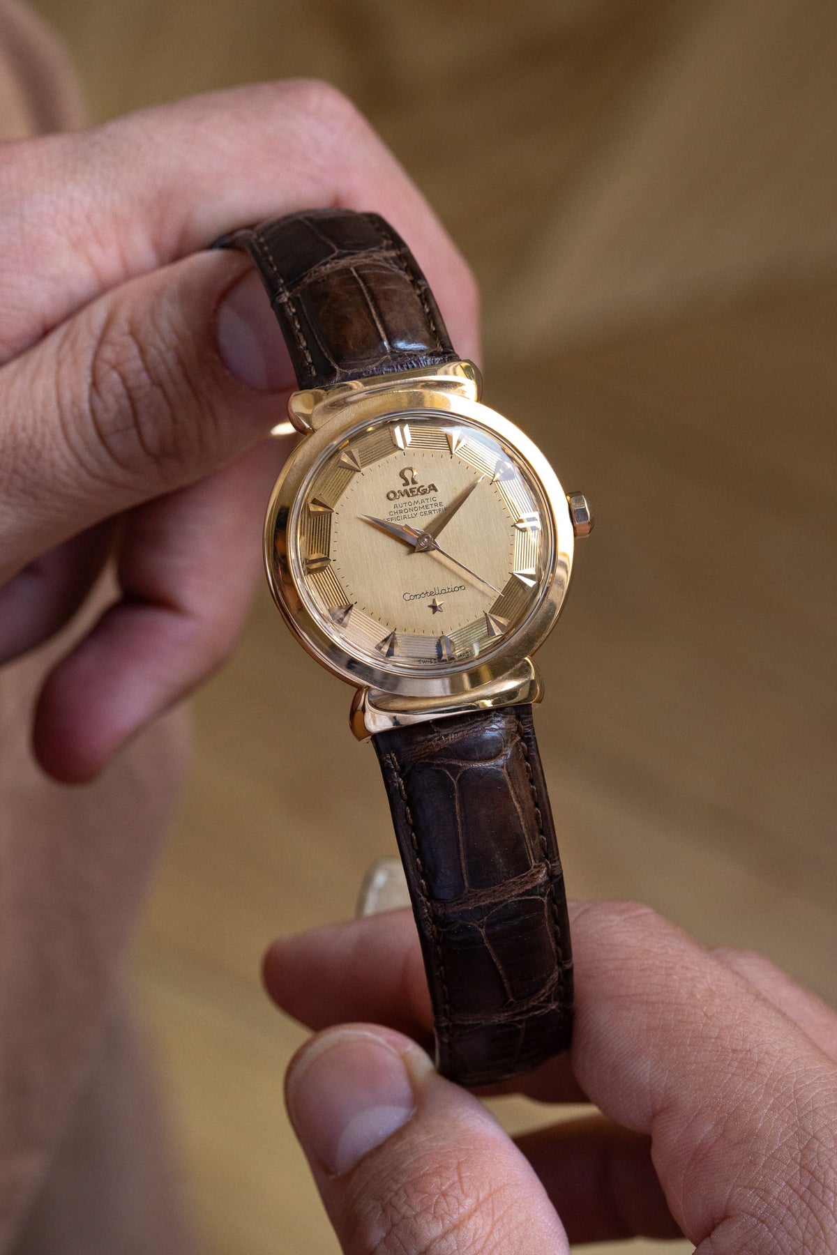 PKNA Superb and Rare Omega Constellation Grand Luxe Ref. 2930 SC in Rose Gold, circa 1956 - Lifestyle