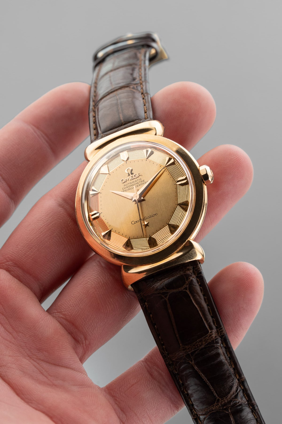 PKNA Superb and Rare Omega Constellation Grand Luxe Ref. 2930 SC in Rose Gold, circa 1956 - Overview