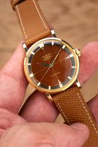 PRUL Superbe Universal Genève Polerouter De Luxe « Caramel Tropical » en or jaune, réf. 10234-3, circa 1955 - Lifestyle