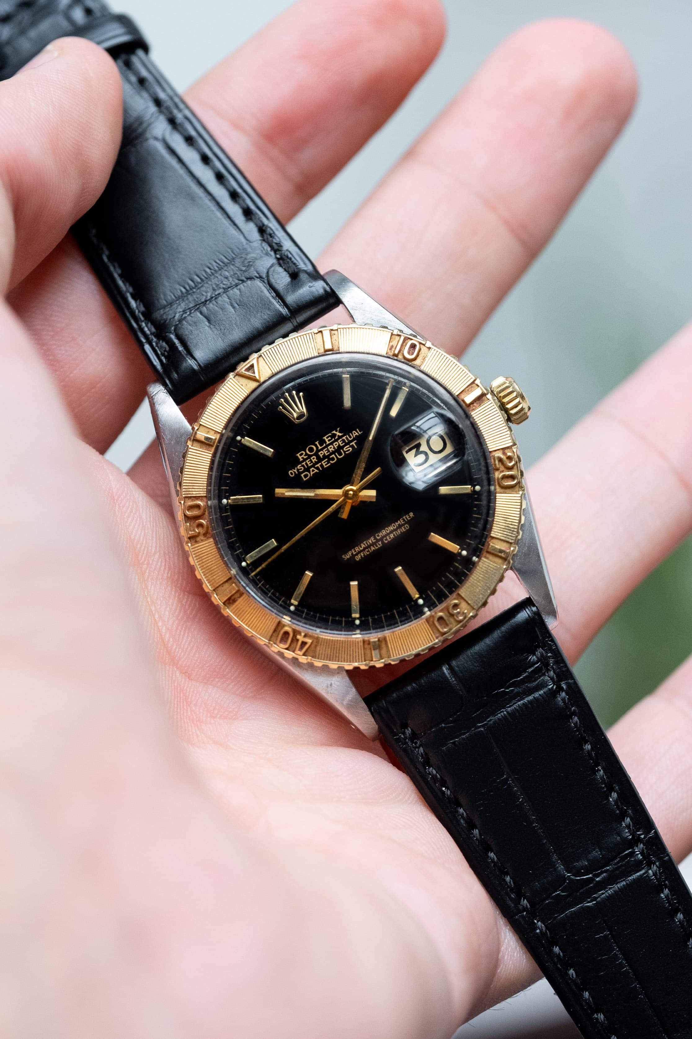 PVMQ Rolex Datejust Turn-O-Graph « Thunderbird » réf. 1625 en acier et or jaune, de 1971 - Lifestyle