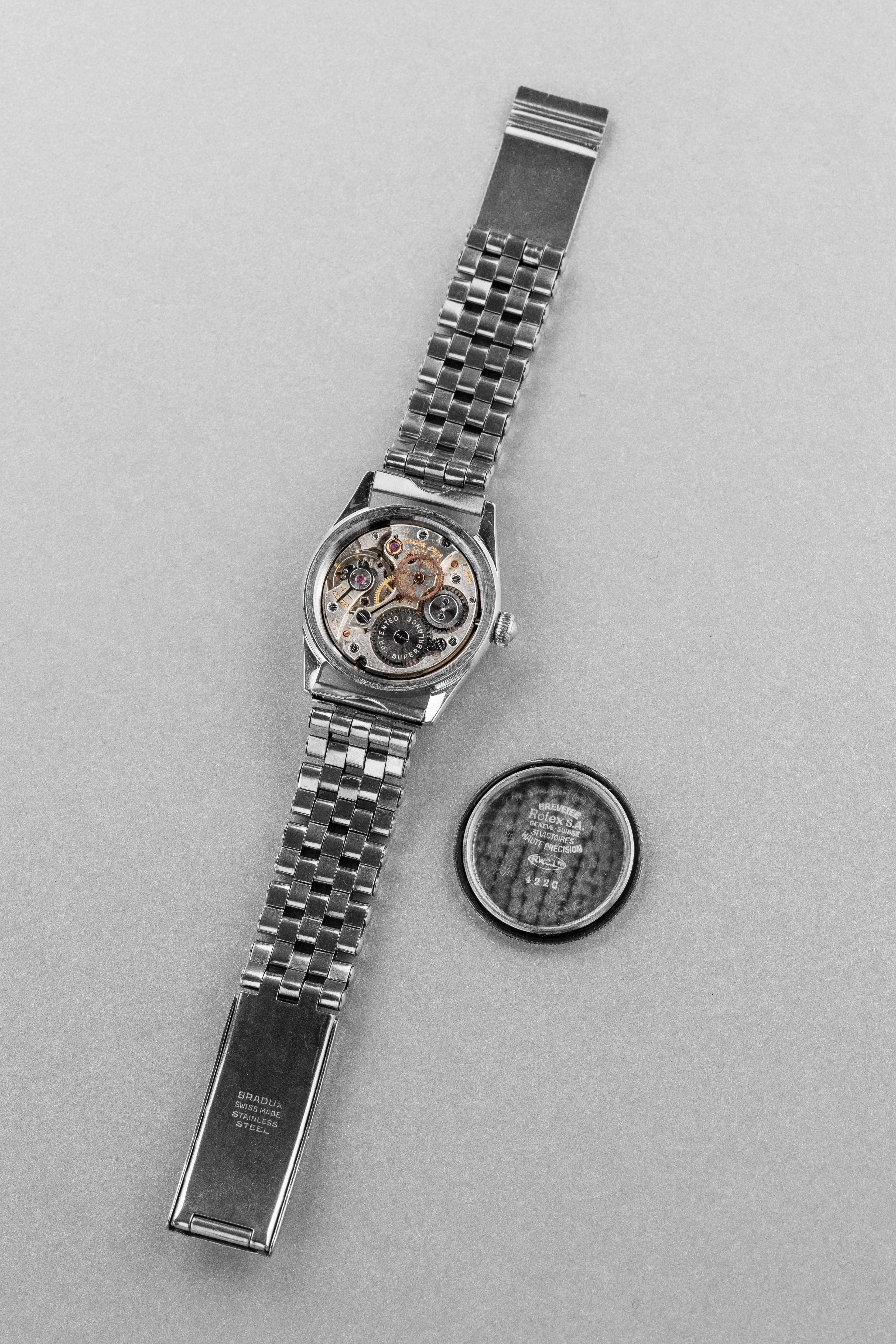 PVZW Superbe et Rare Rolex Speedking réf. 4220 de 1943 – Cadran « Salmon California » au Radium, Flat Back - Overview