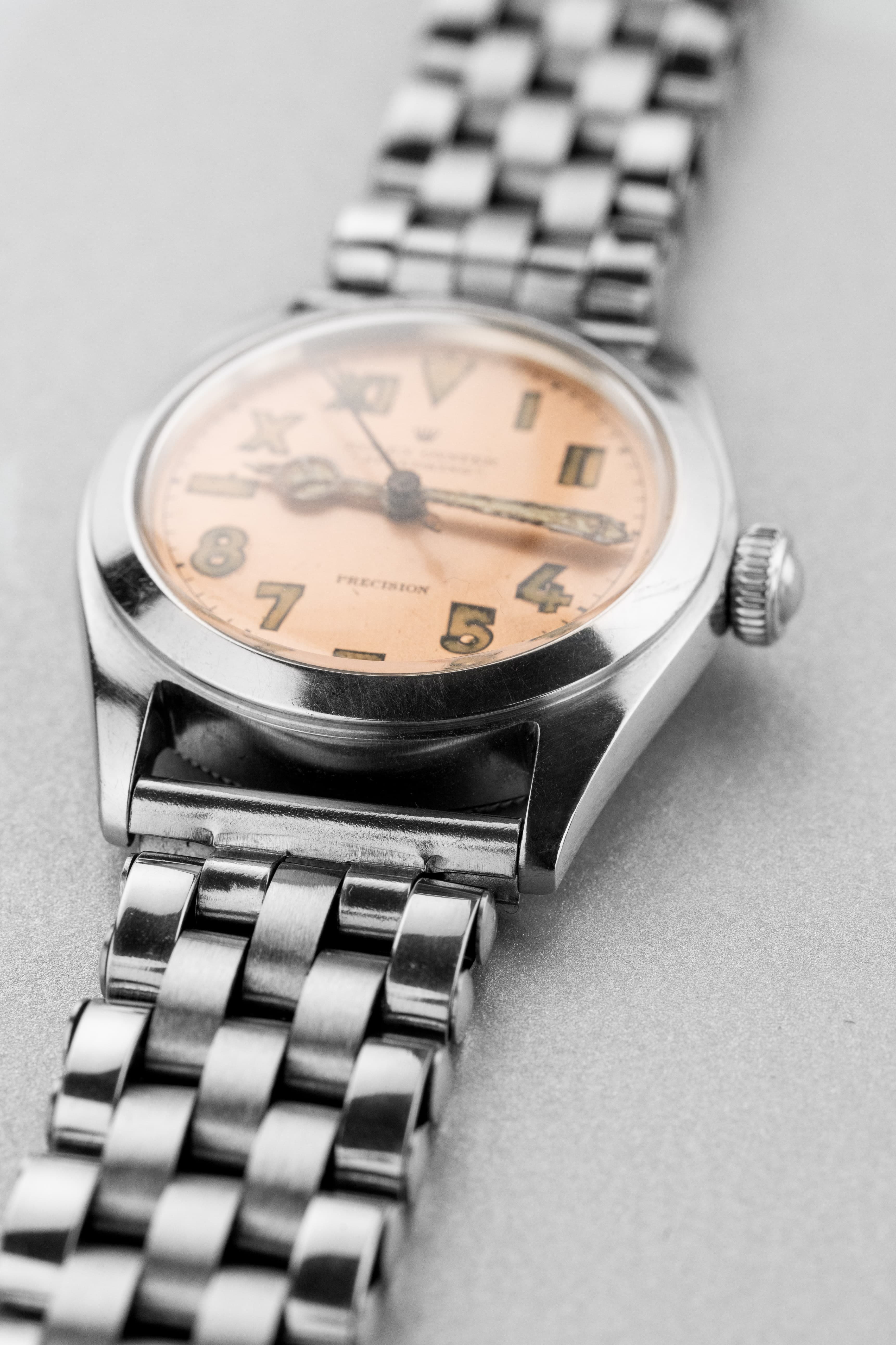 PVZW Superbe et Rare Rolex Speedking réf. 4220 de 1943 – Cadran « Salmon California » au Radium, Flat Back - Right side