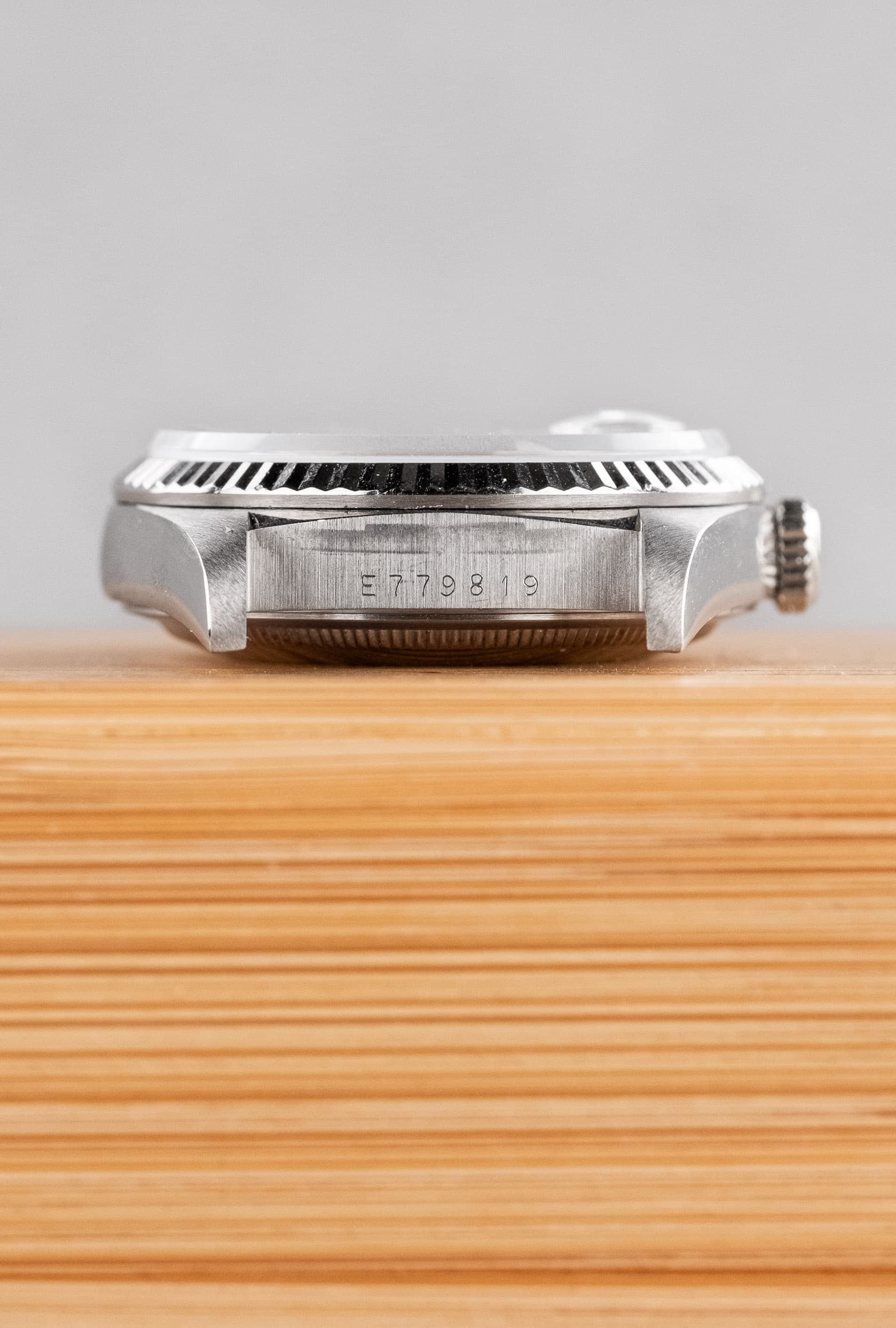 QLZP-gb Rolex Day-Date réf. 18239A en or blanc et diamants de 1992 – Garantie d'origine Wempe - Lugs - Serial