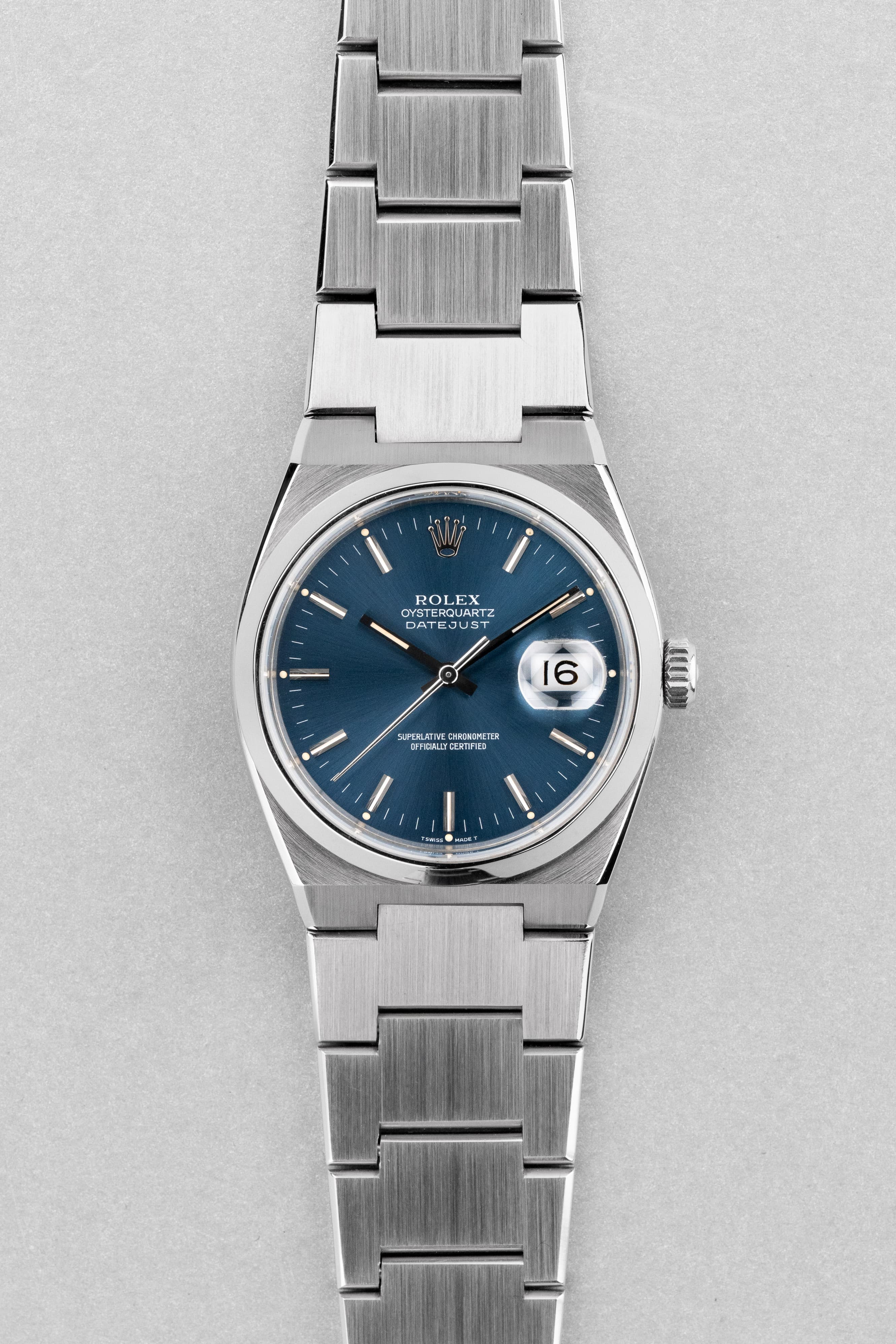 QVEG Superbe Rolex Datejust Oysterquartz réf. 17000 de 1990 – Cadran bleu - Front
