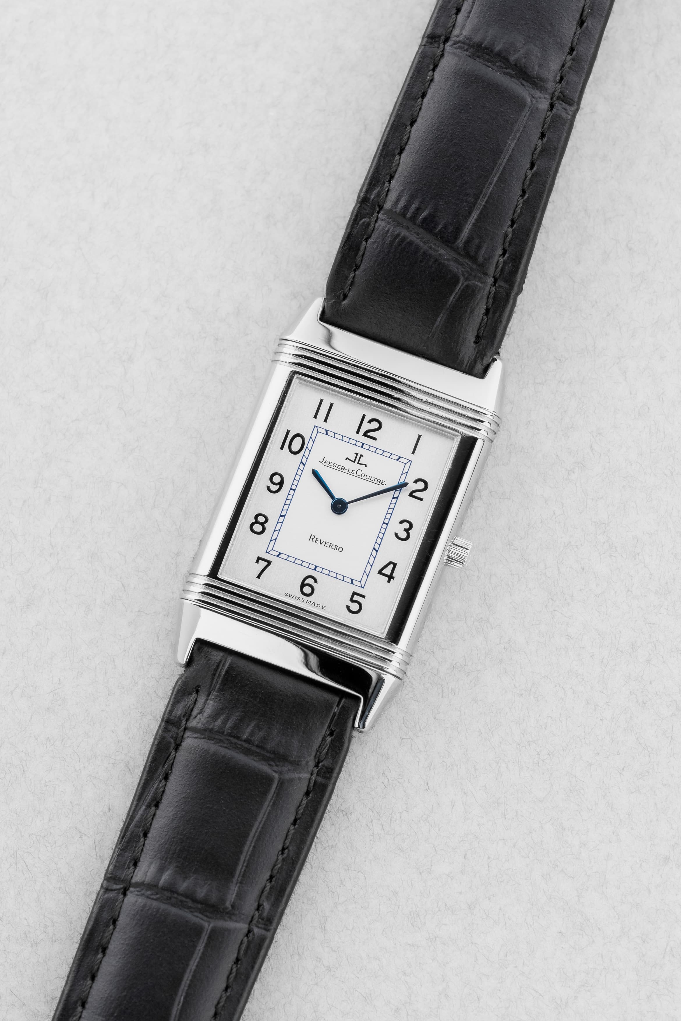 RPNC Jaeger-LeCoultre Reverso « Classique Medium » Quartz en acier, réf. 250.8.08 - Three Quarters
