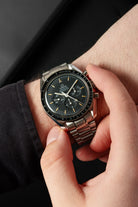RYQM Omega Speedmaster Moonwatch ref. 3592.50/3572.50 circa 1997 – Fondello trasparente + Tritium patinato - Lifestyle
