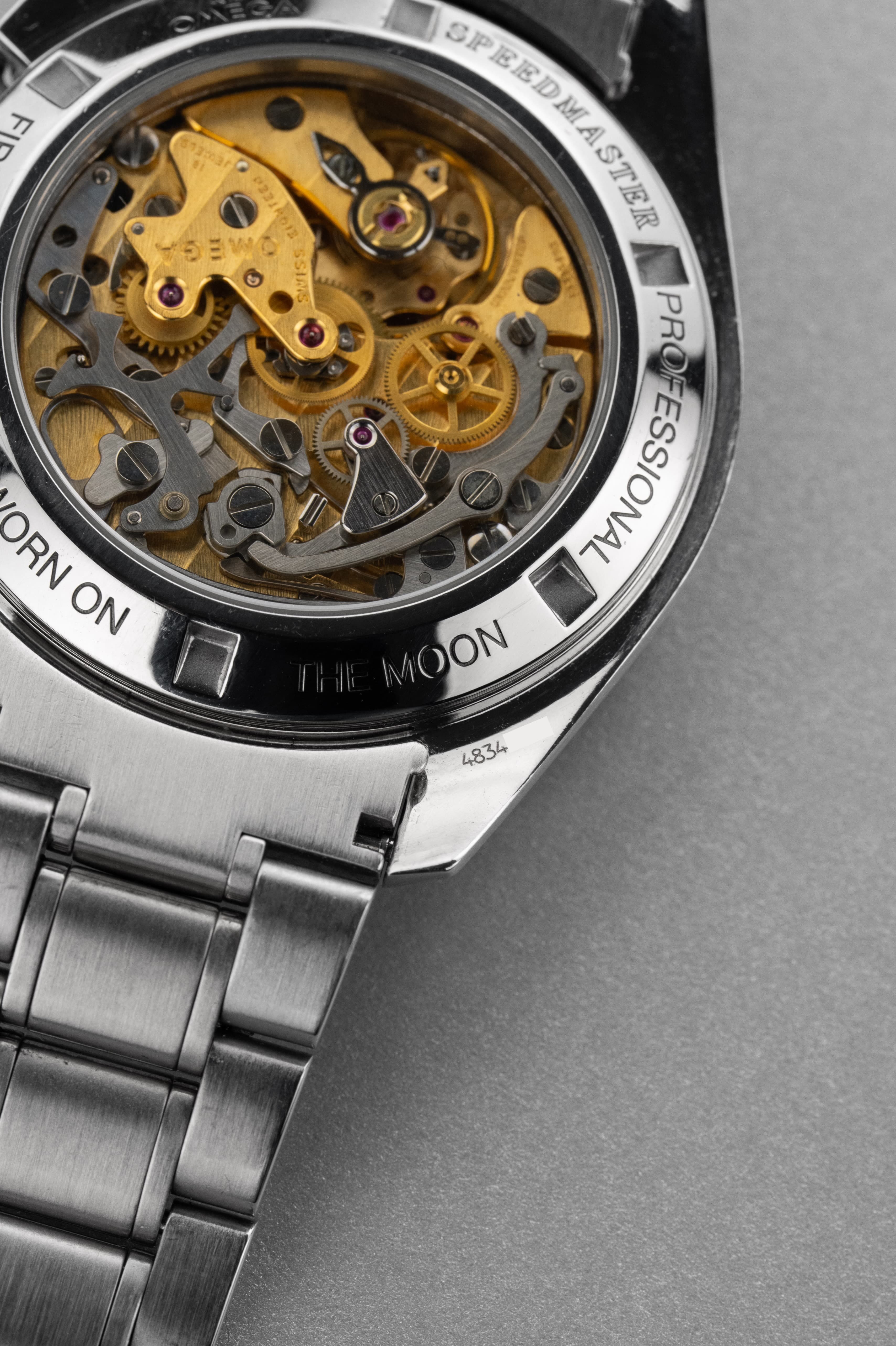 RYQM Omega Speedmaster Moonwatch ref. 3592.50/3572.50 circa 1997 – Fondello trasparente + Tritium patinato - Movimento