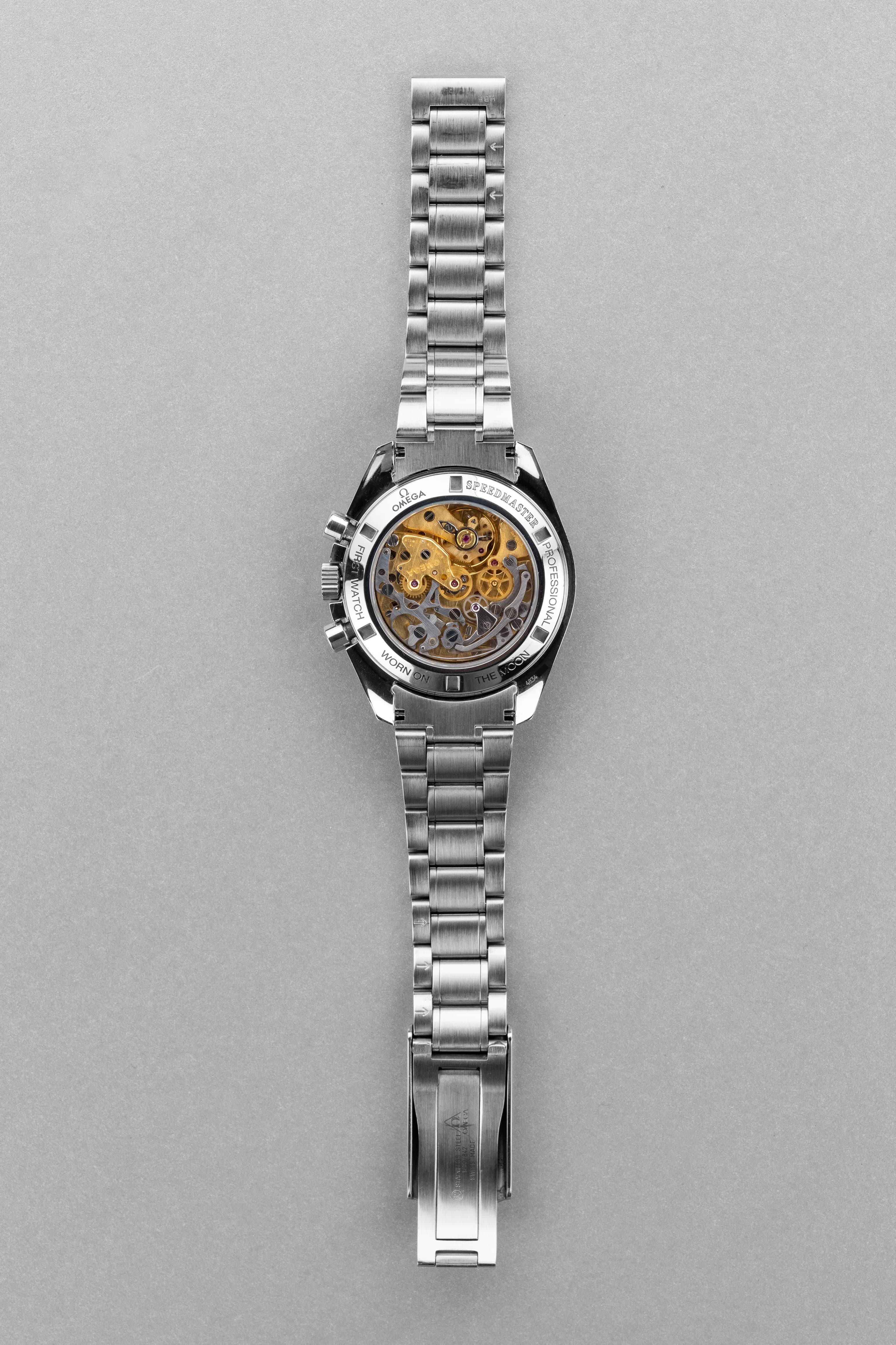 RYQM Omega Speedmaster Moonwatch ref. 3592.50/3572.50 circa 1997 – Fondello trasparente + Tritium patinato - Panoramica