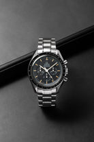 RYQM Omega Speedmaster Moonwatch ref. 3592.50/3572.50 circa 1997 – Fondello trasparente + Tritium patinato - Panoramica