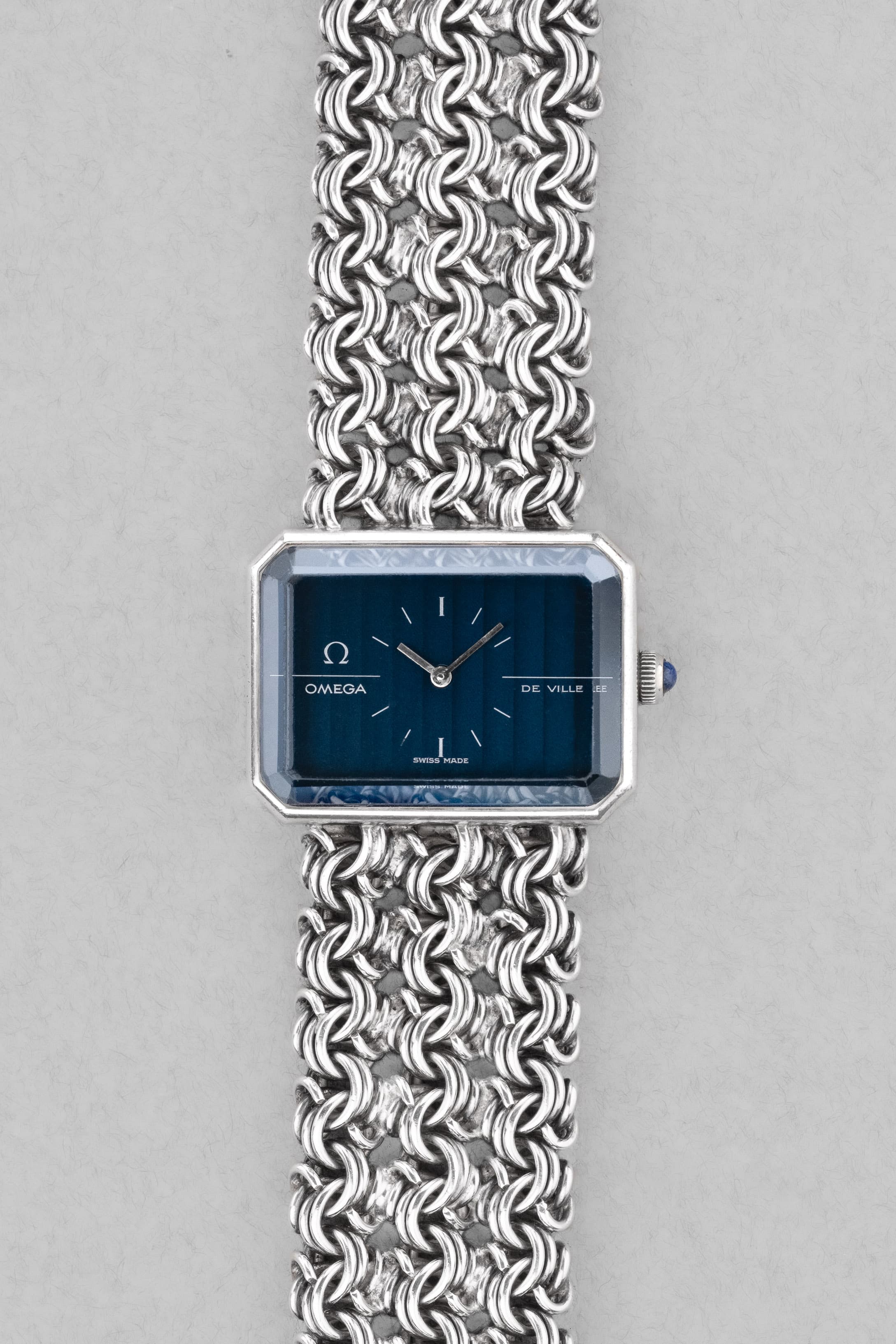 S2PP Omega De Ville « Jeux d'Argent » Emerald par Andrew Grima, réf. 8272 en argent massif, de 1972 - Front