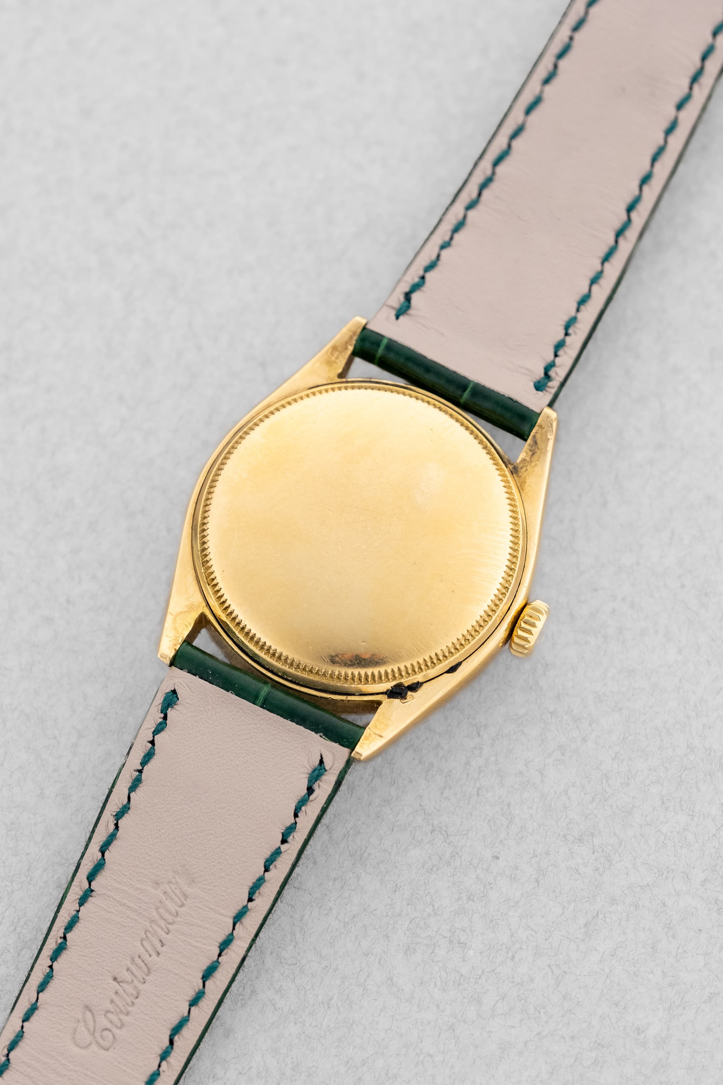 SCLL Rolex Oyster Perpetual réf. 6084 « Honeycomb OCC Red Writing Semi-Bubbleback » de 1952 - Back