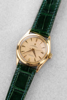 SCLL Rolex Oyster Perpetual réf. 6084 « Honeycomb OCC Red Writing Semi-Bubbleback » de 1952 - Three Quarters