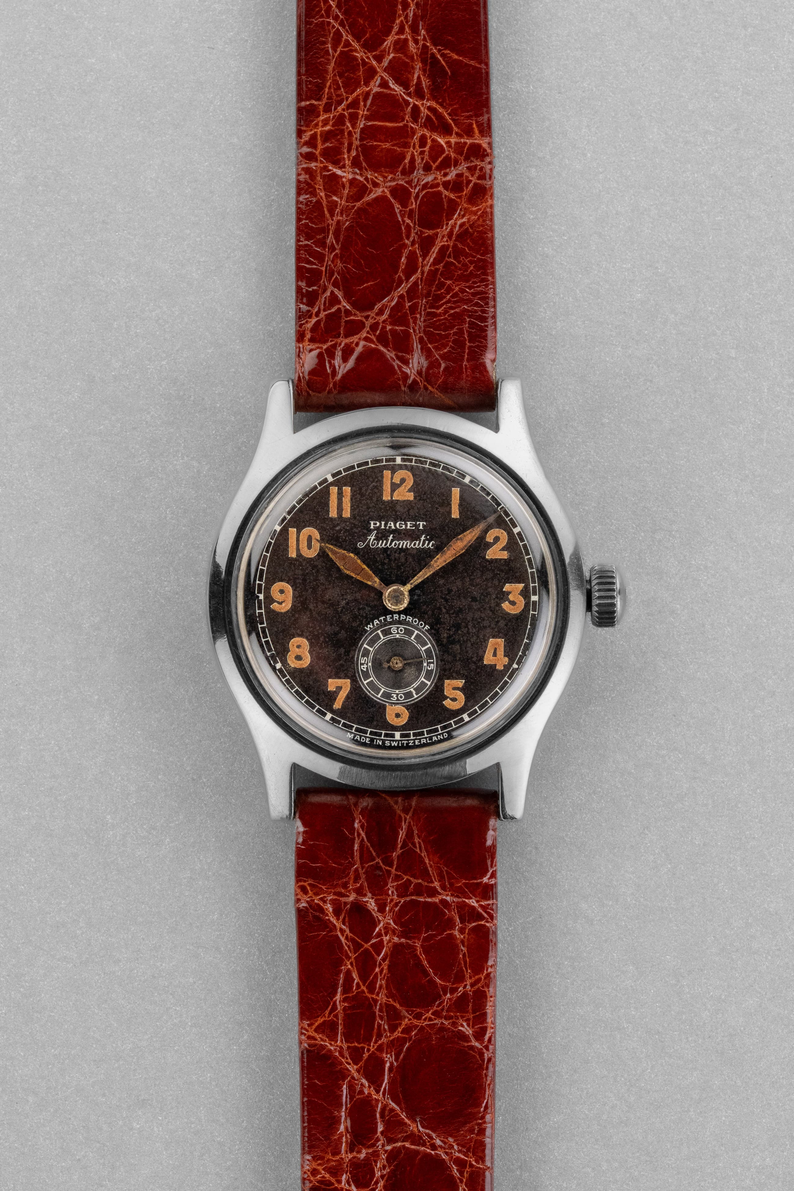 SJNV Rarissime et étonnante Piaget « Militaire » Automatique en acier, circa 1945 - Front