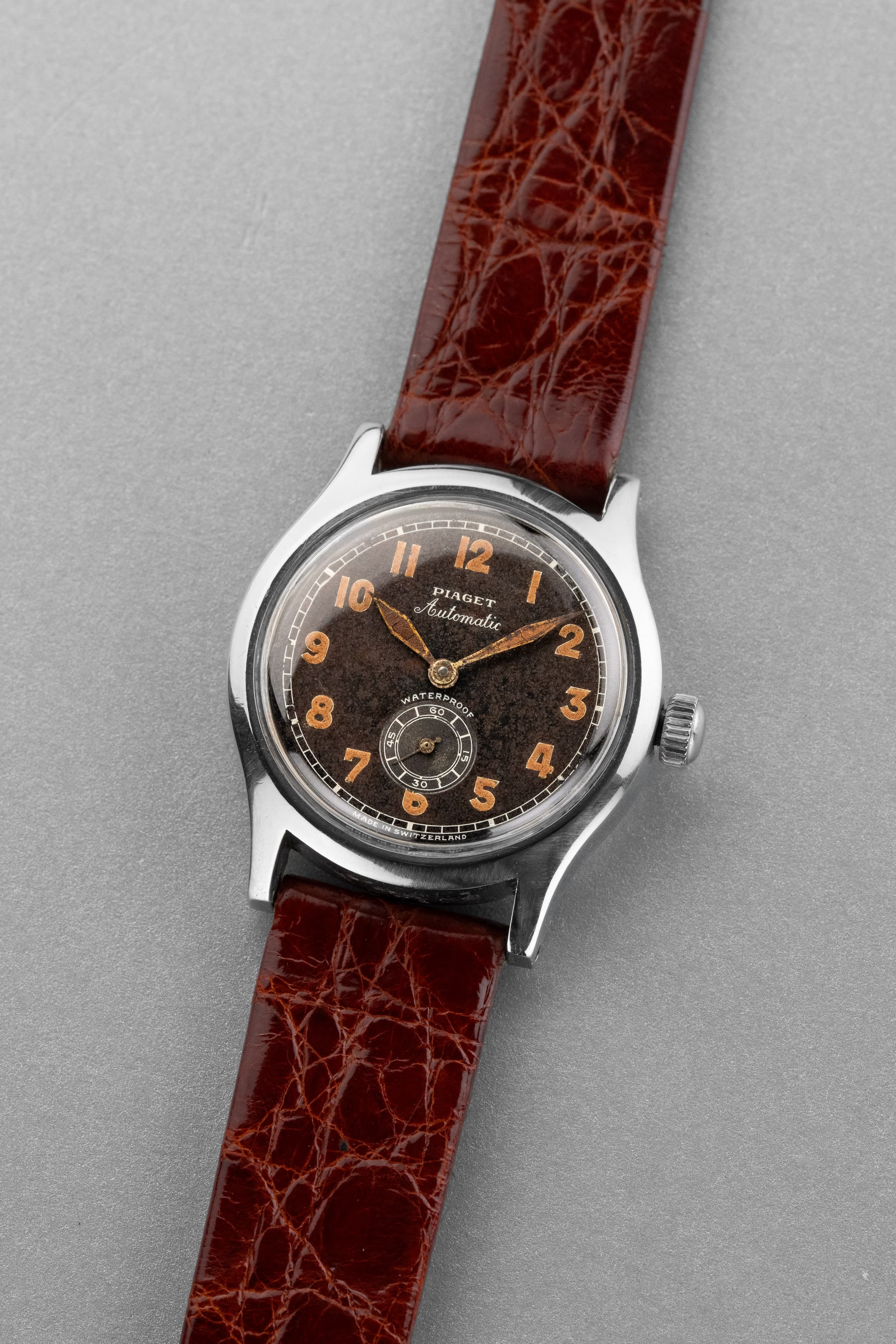 SJNV Rarissime et étonnante Piaget « Militaire » Automatique en acier, circa 1945 - Three Quarters