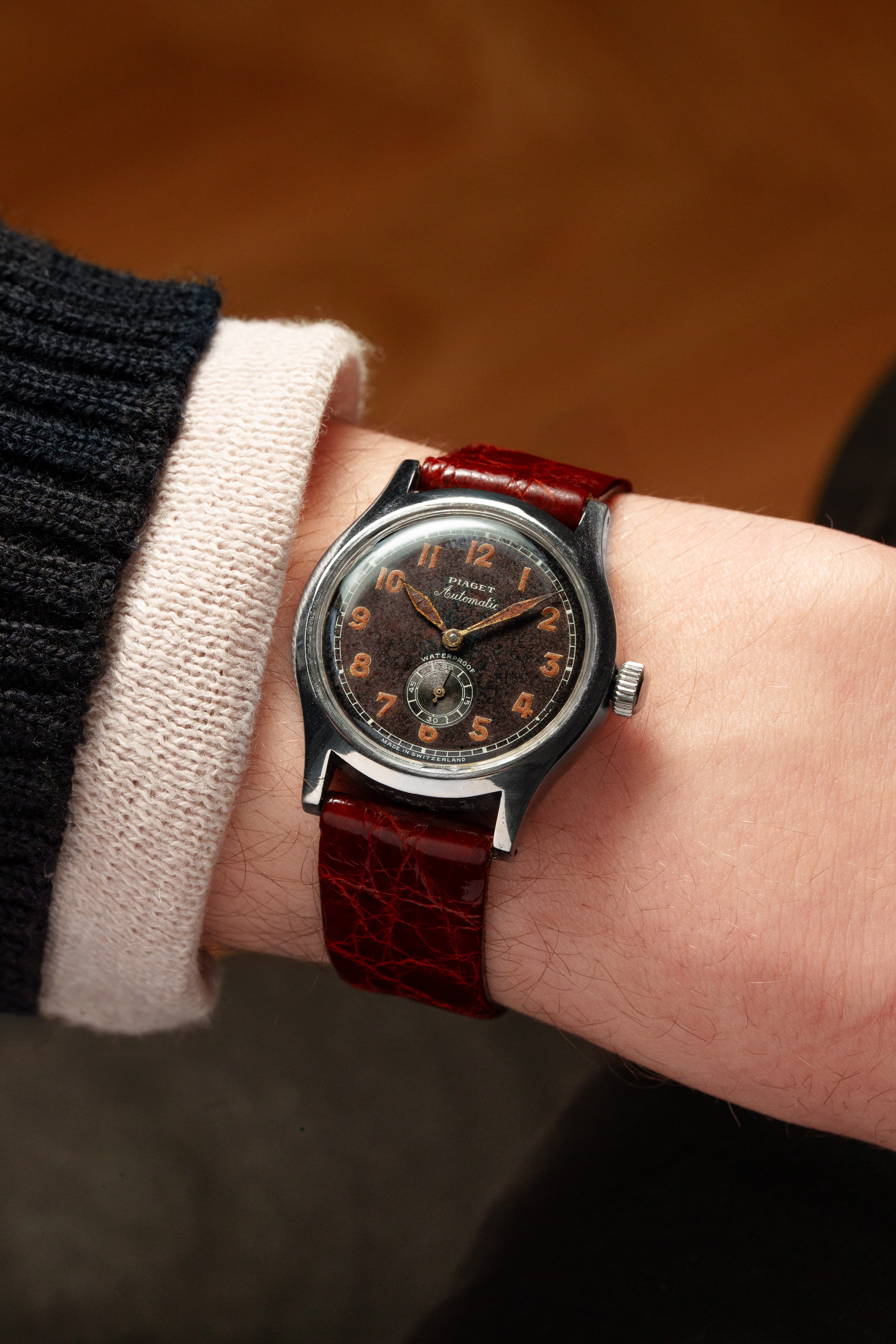 SJNV Rarissime et étonnante Piaget « Militaire » Automatique en acier, circa 1945 - Wristshot