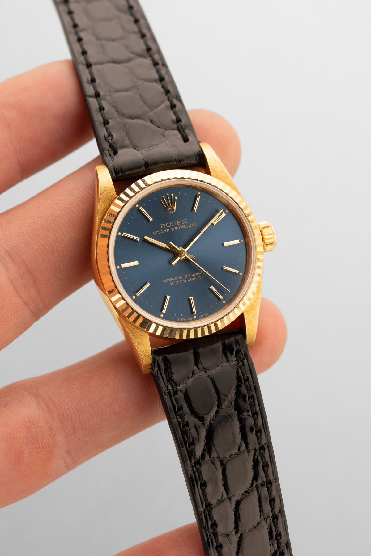 TYPG Rare 1990 Rolex Oyster Perpetual 31 Ref. 67518 in Yellow Gold – Perfect Condition - Overview