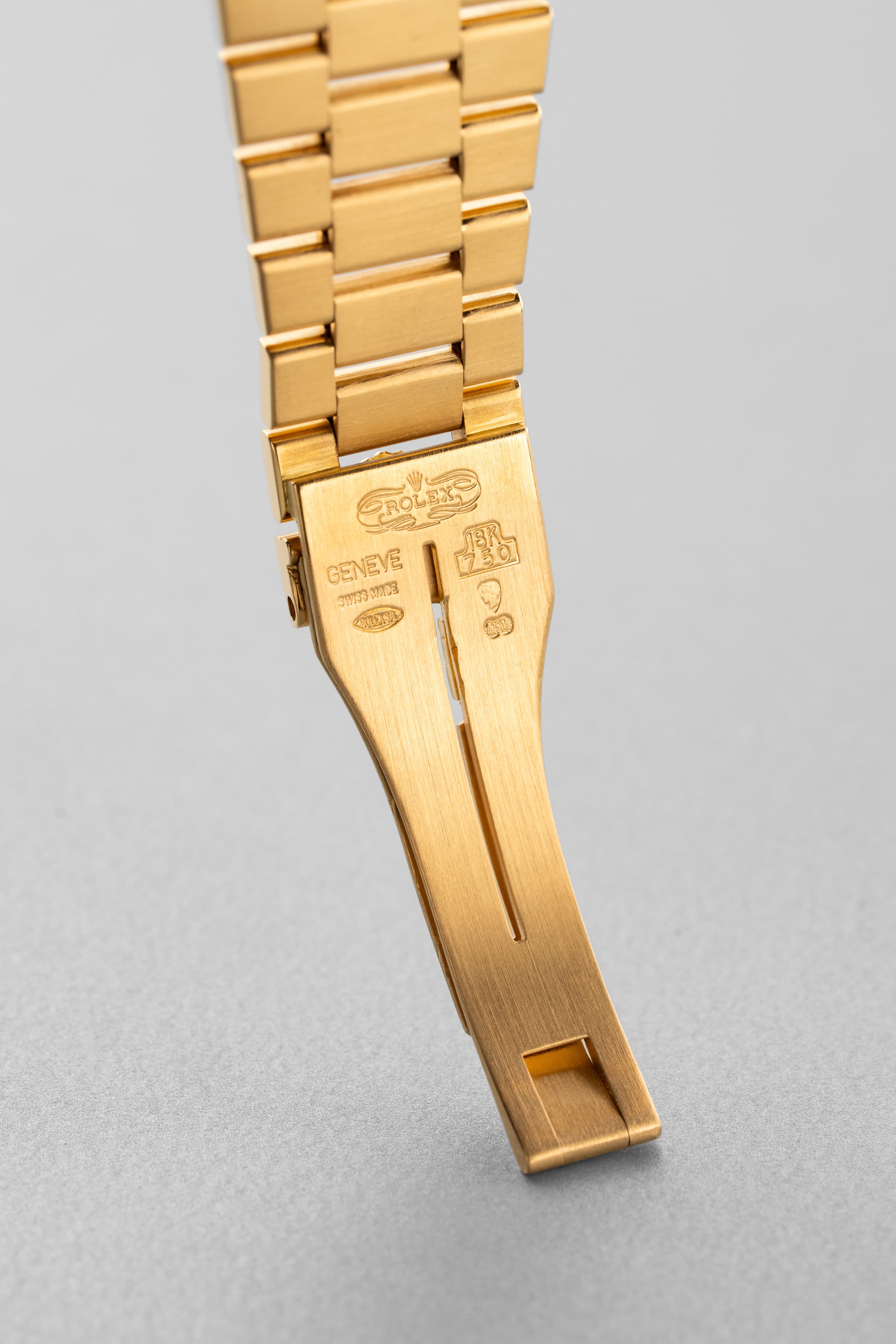 TZBB Rolex Day-Date Oysterquartz réf. 19018 en or jaune de 1979 – Excellent état - Buckle Inside