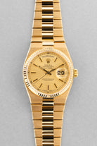 TZBB Rolex Day-Date Oysterquartz réf. 19018 en or jaune de 1979 – Excellent état - Front