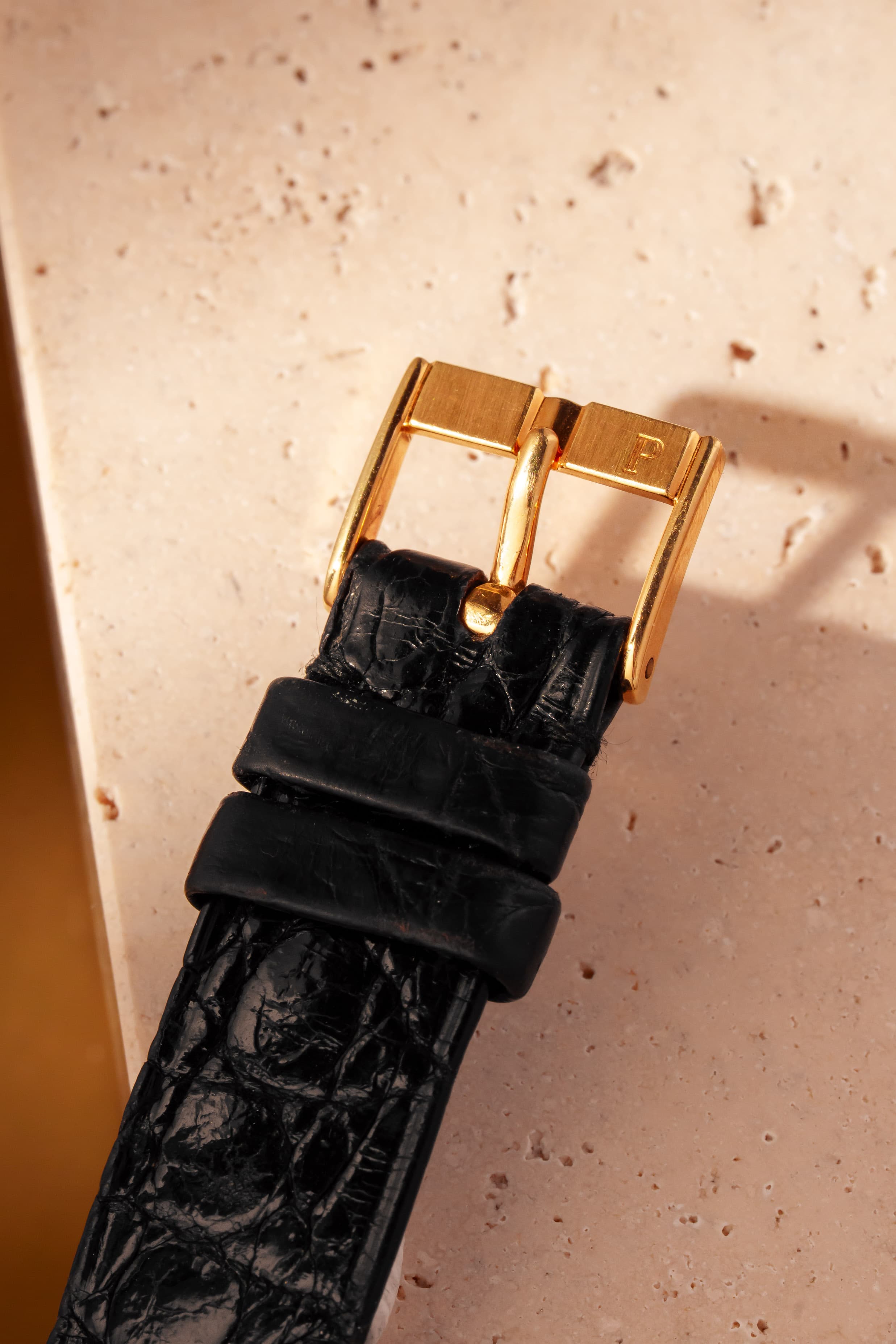 UQYY Piaget Polo « Medium » in oro giallo e quadrante in Onice nero, ref. 8673, circa 1980 - Fibbia esterno