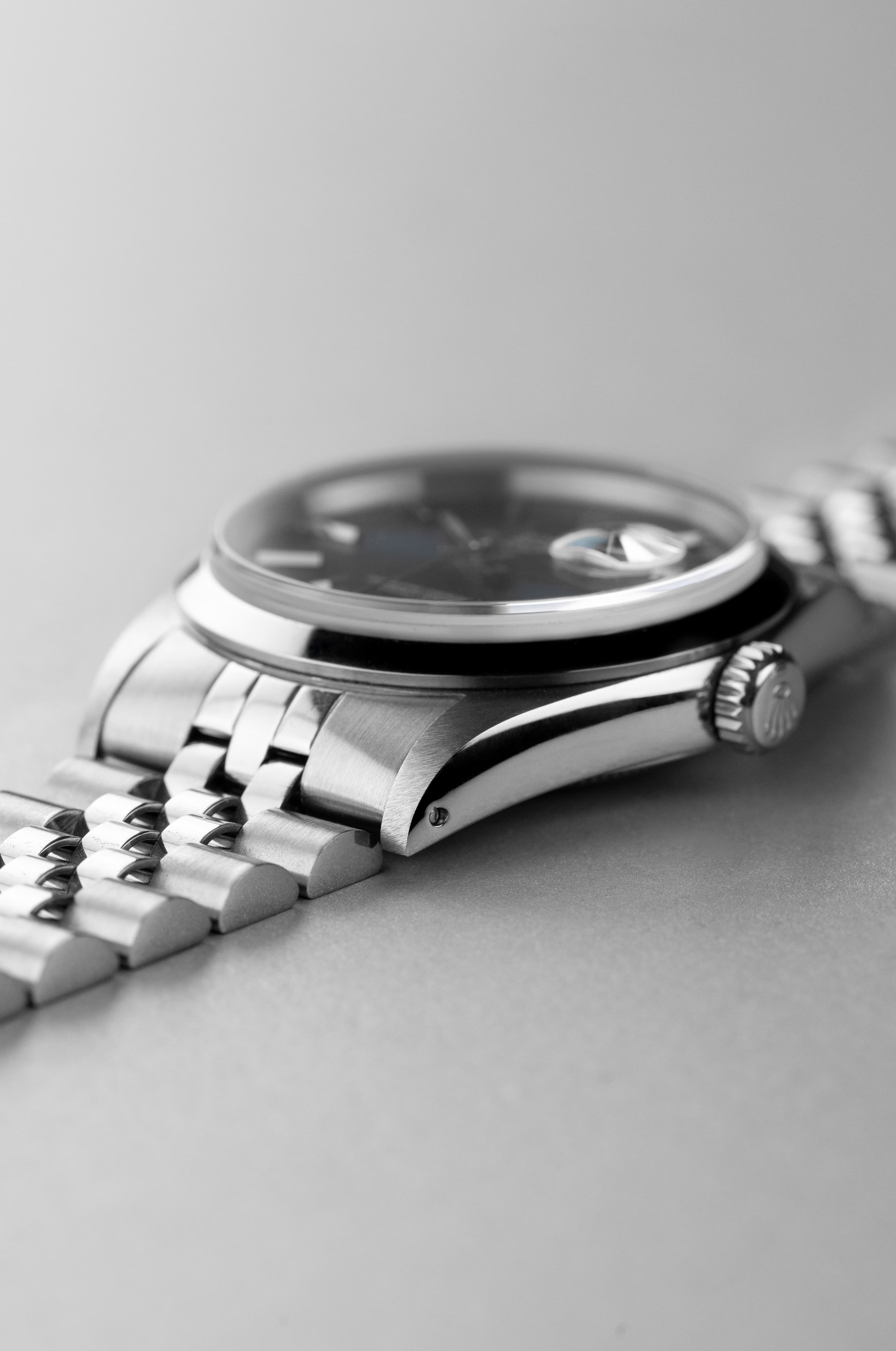 VSUY Rolex Datejust ref. 16200 из стали, 1990 г. — синий циферблат + оригинальная гарантия - Правая сторона