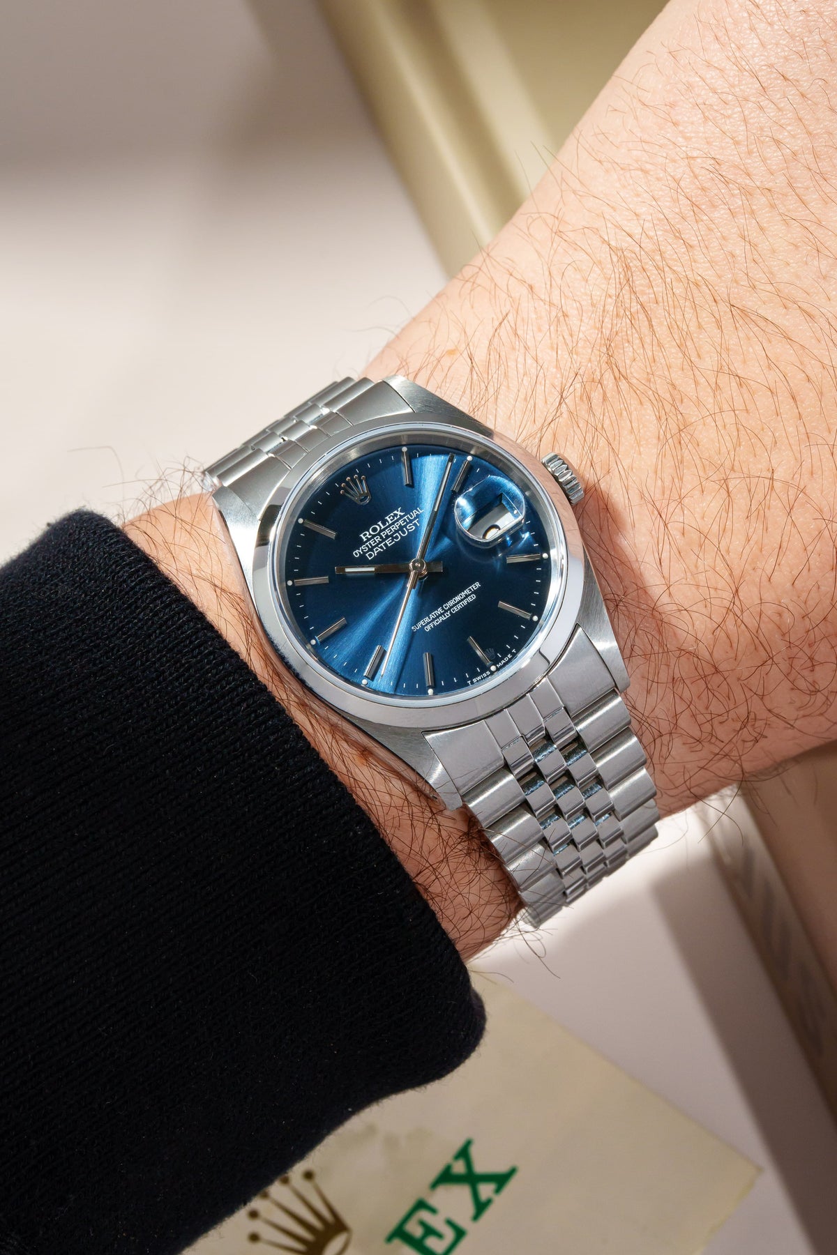 VSUY 1990 Rolex Datejust Ref. 16200 in Steel – Blue Dial + Original Warranty - Wristshot