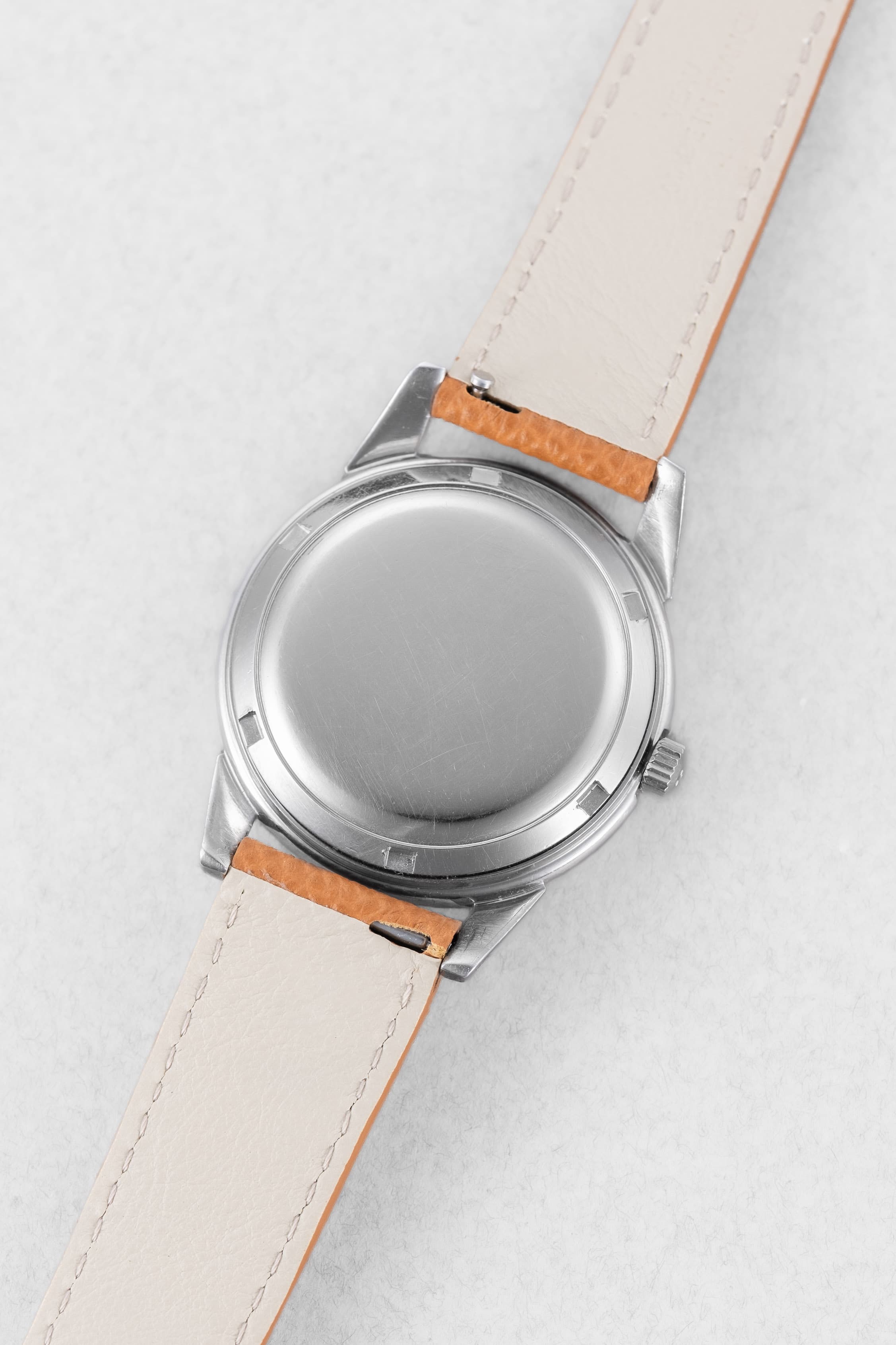 VUNG Superbe Omega Seamaster Calendar réf. 2627-5 SC de 1ère génération, produite en 1952 - Back