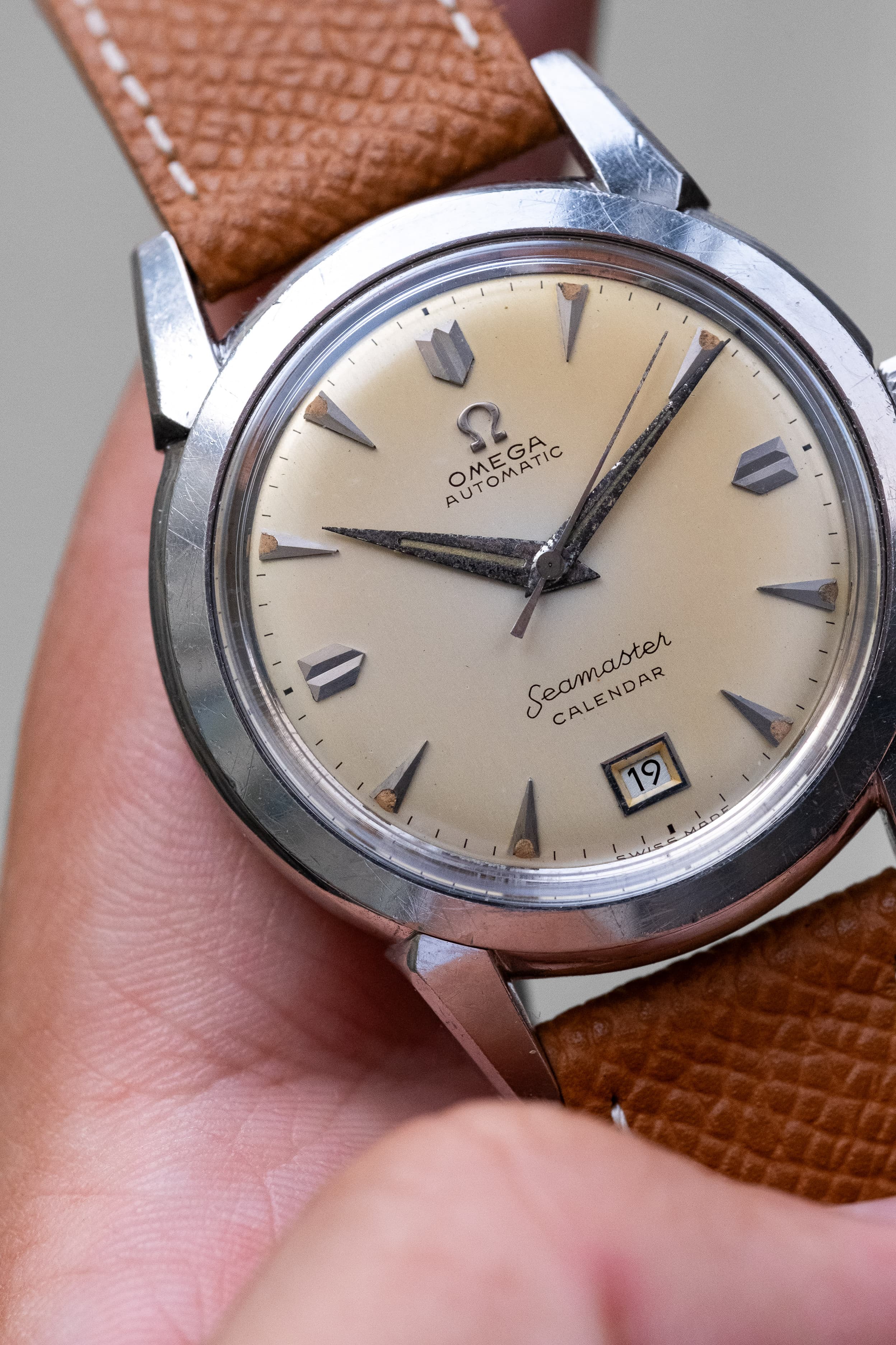VUNG Superbe Omega Seamaster Calendar réf. 2627-5 SC de 1ère génération, produite en 1952 - Dial