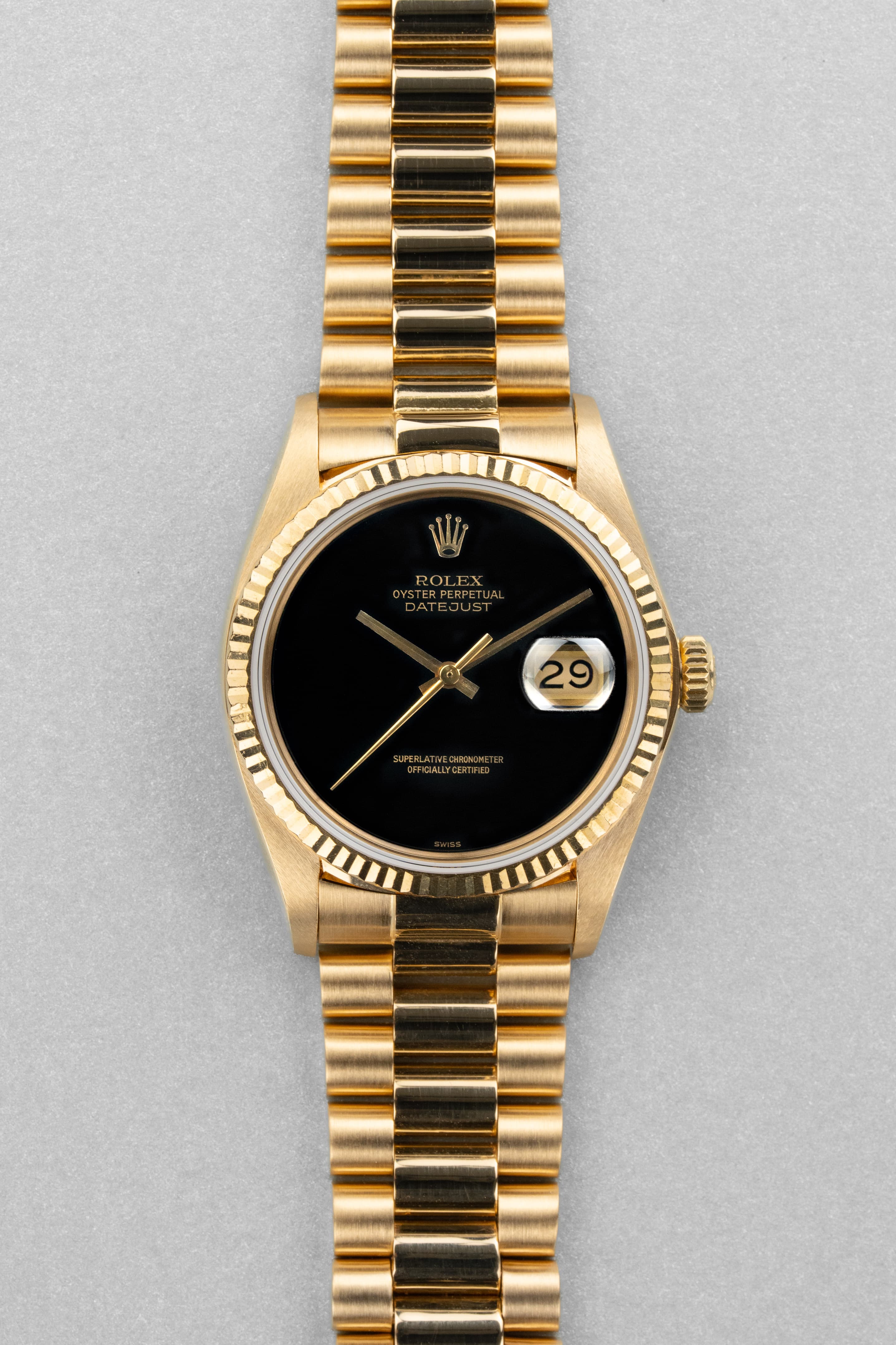 WJ8H Superba Rolex Datejust ref. 16018 in oro giallo del 1983 – Quadrante Onyx «SWISS Only» - Fronte