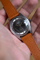 WYC6 Superbe Universal Genève Polerouter Date Micro-Rotor réf. 869113/04 de 196 - Lifestyle