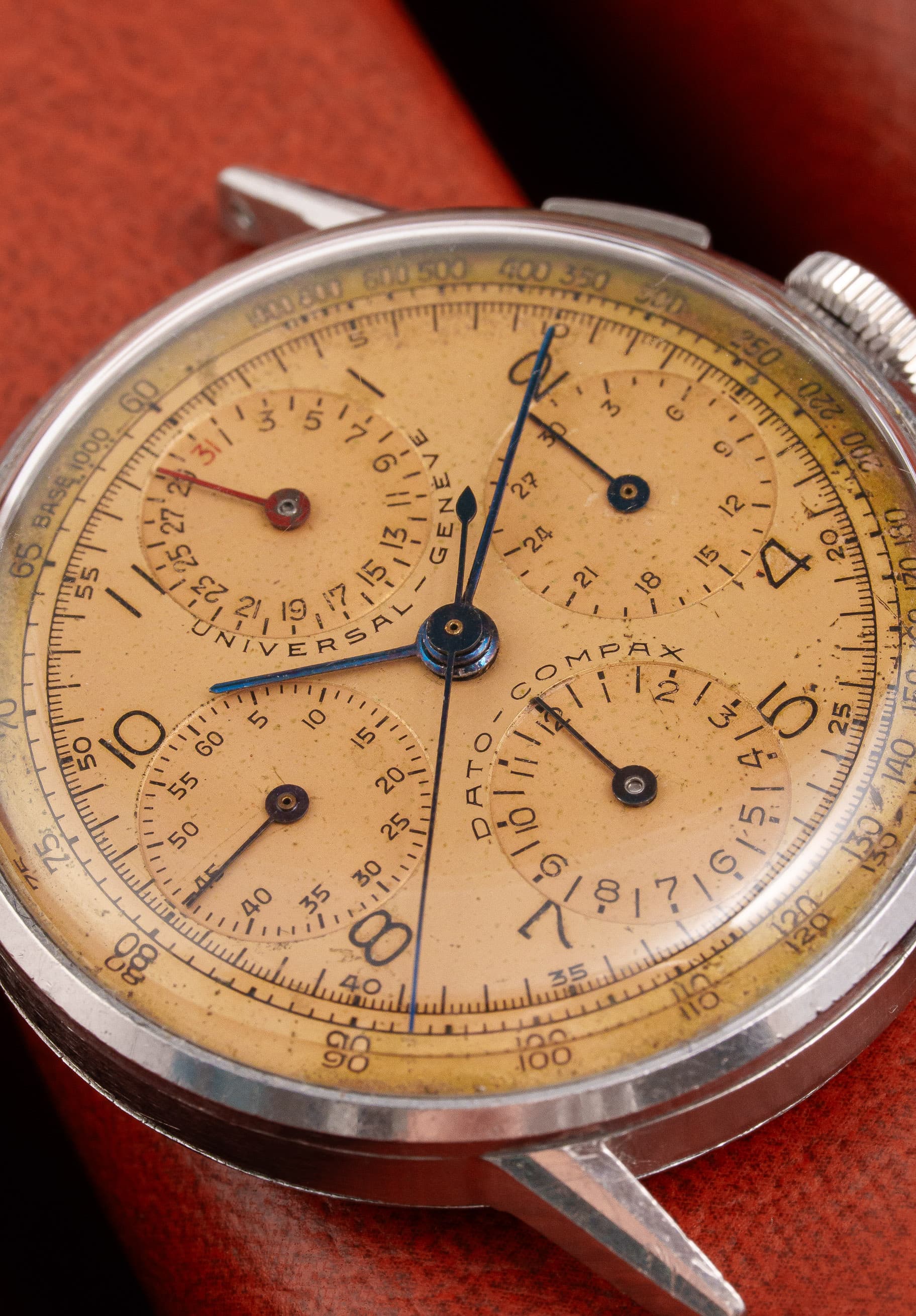 WZYF Rare chronographe Universal Genève Dato-Compax réf. 22530 « Jumbo » en acier, circa 1942 – Jamais poli - Dial