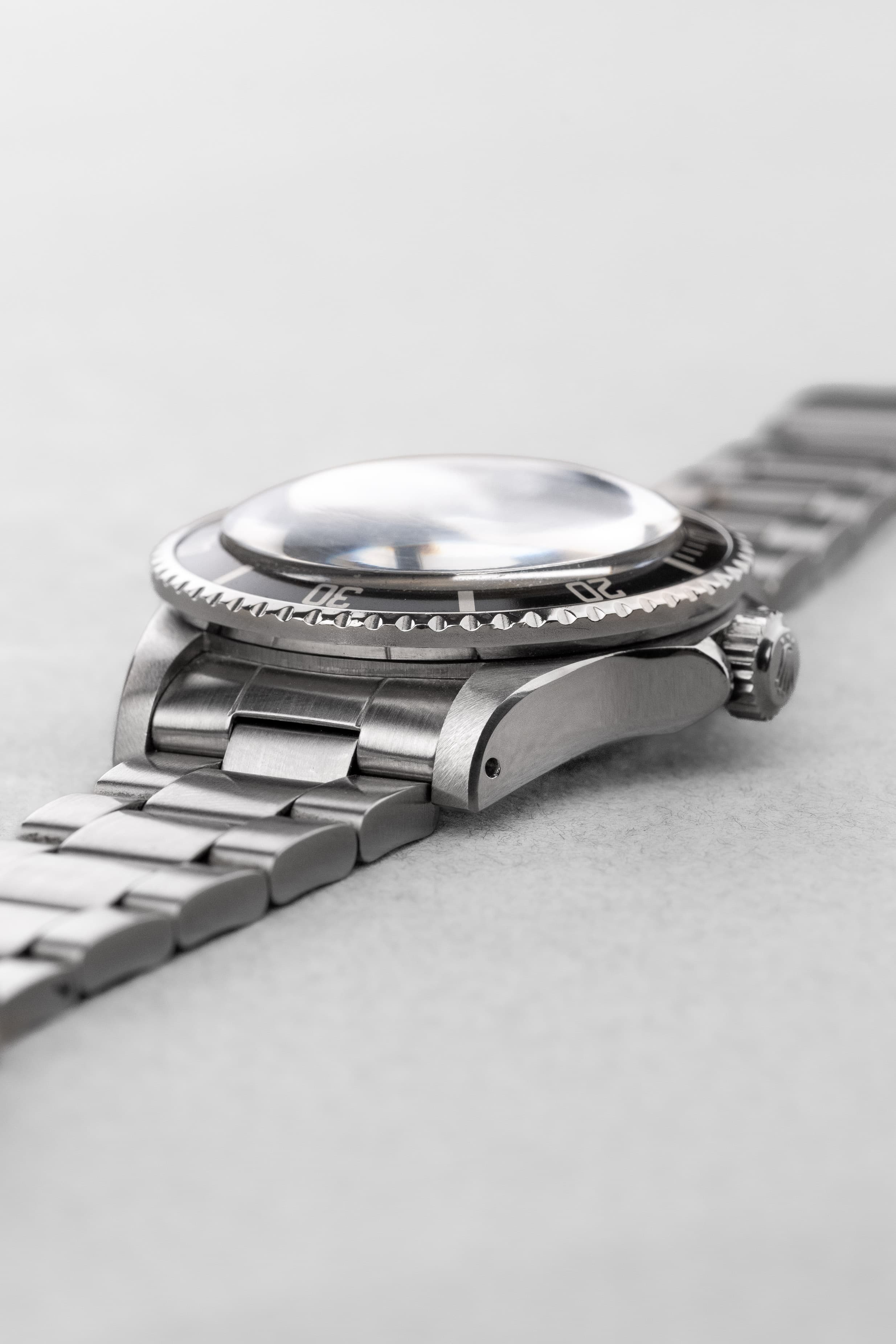 YAFC Superbe Rolex Sea-Dweller réf. 1665 « Double Rouge » Mark IV de 1975 - Feature