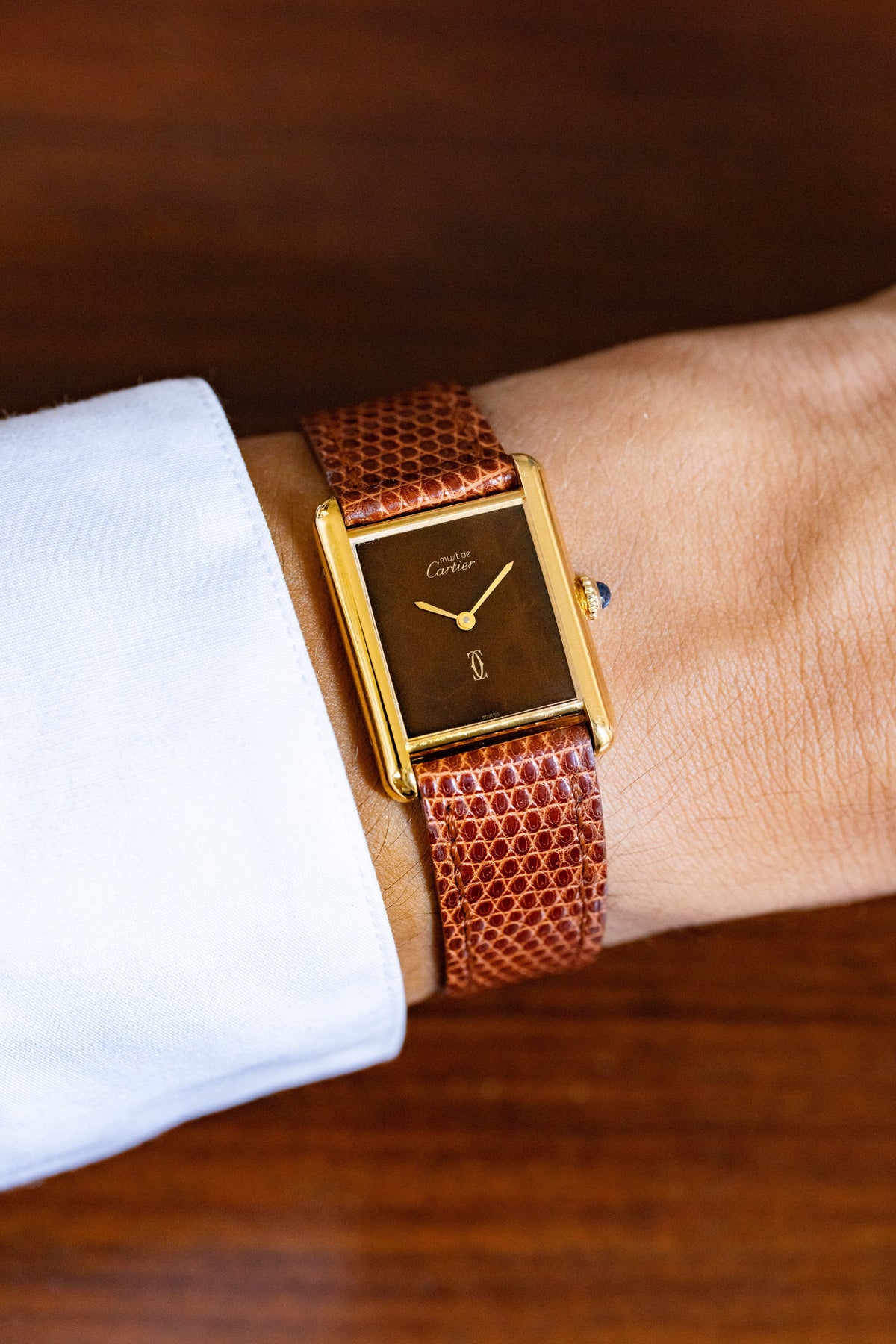 YX8X Cartier Tank Must Mécanique GM 6 “Wood/Turtle/Tortoiseshell Dial” - Wristshot