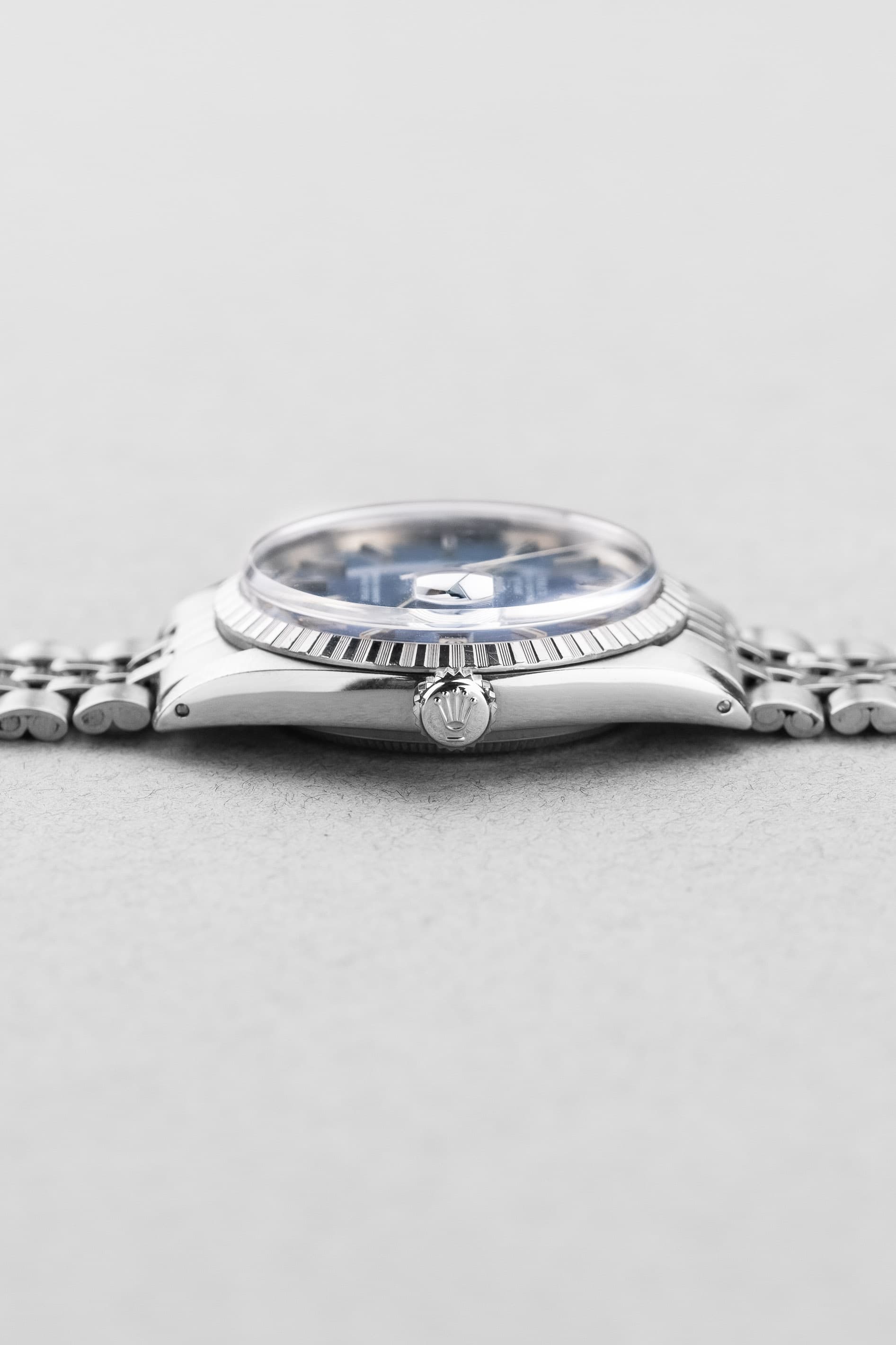 ZAG9 Rolex Datejust réf. 1603 en acier de 1973 – Cadran « Bleu Sigma » - Right side