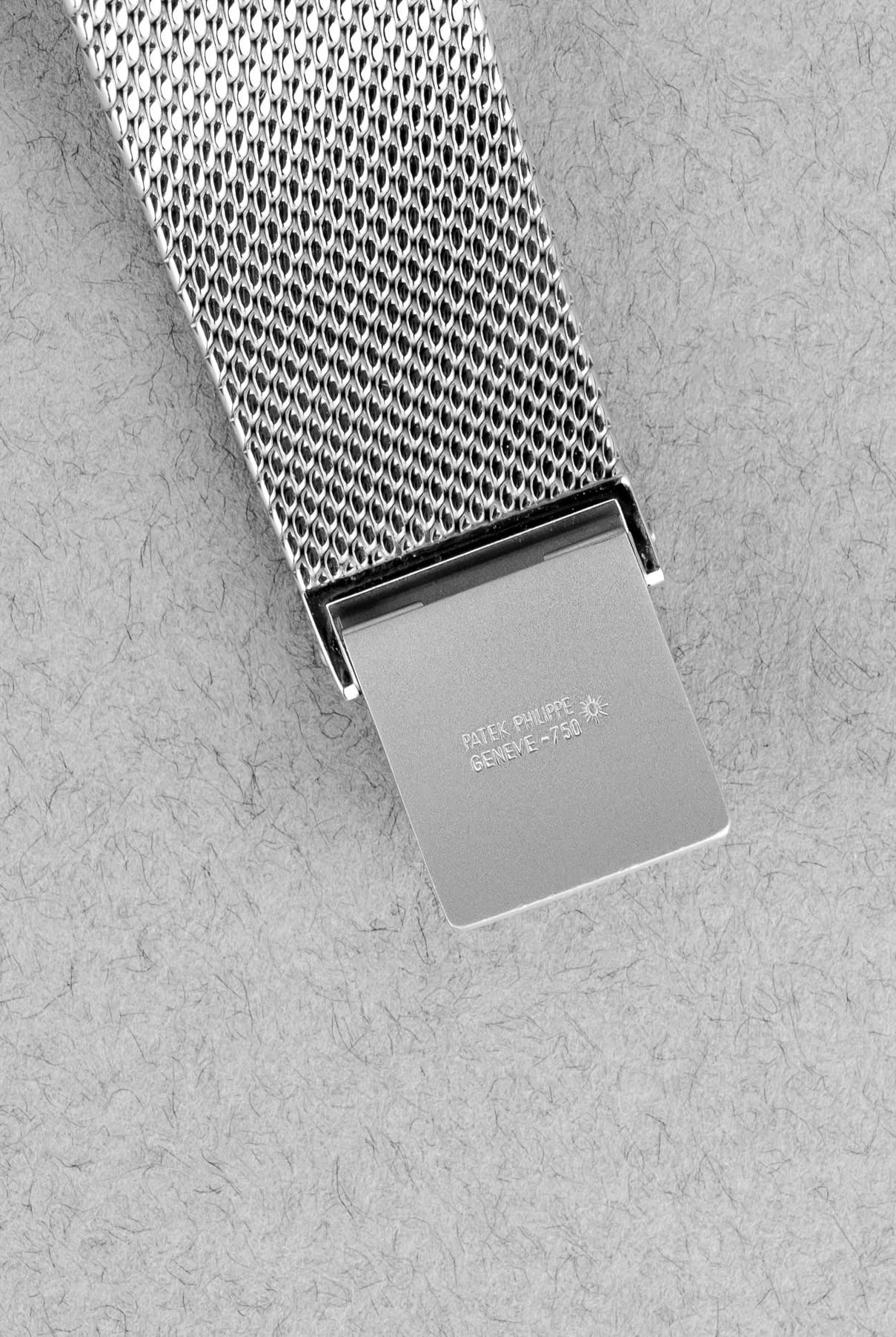 ZY8M Exceptionnelle Patek Philippe Ellipse d'Or 3634 en or blanc - Buckle Inside