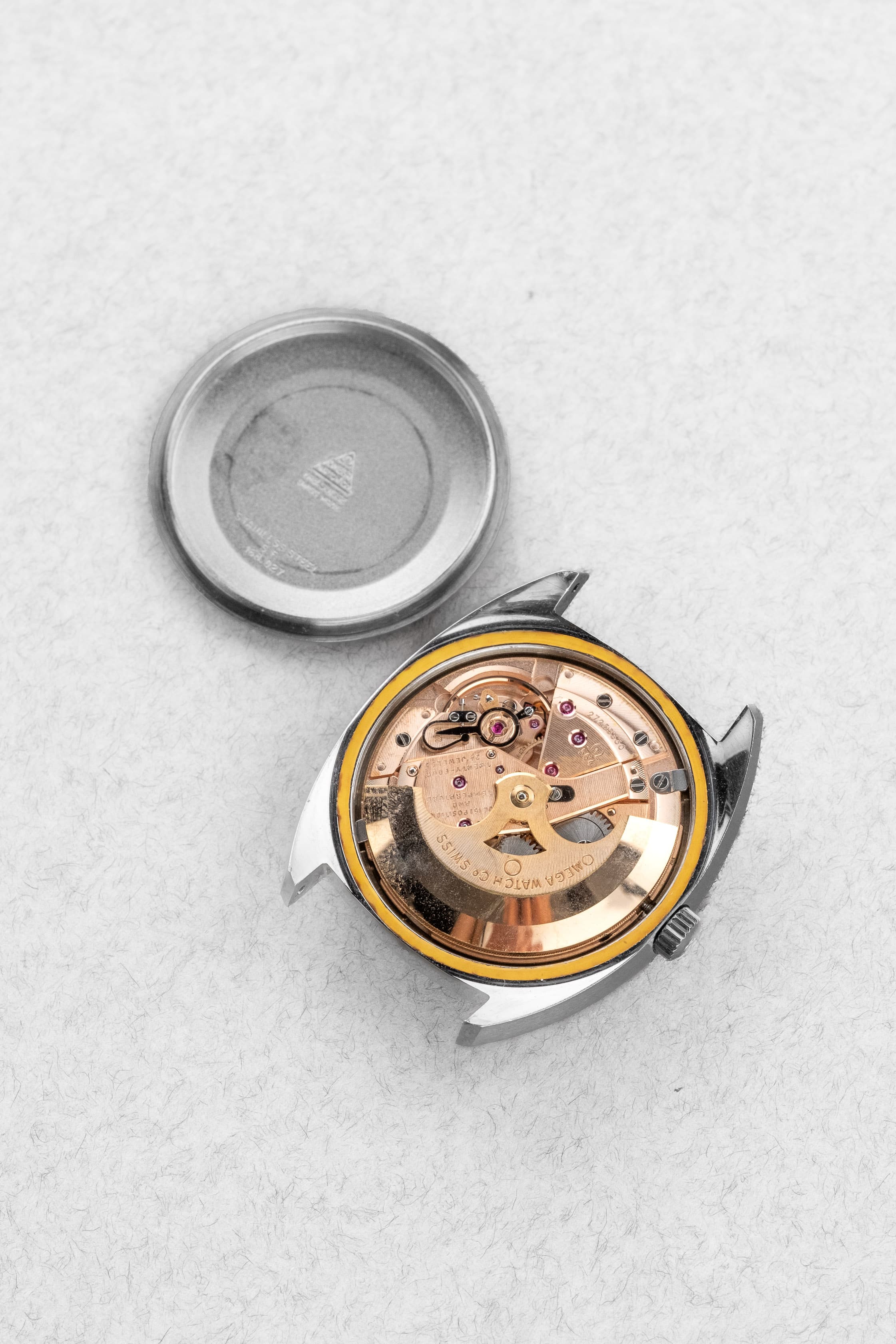 EPLS Omega Constellation « C-Shape Linen Dial/Cadran Lin » 168.027 de 1968 - Movement